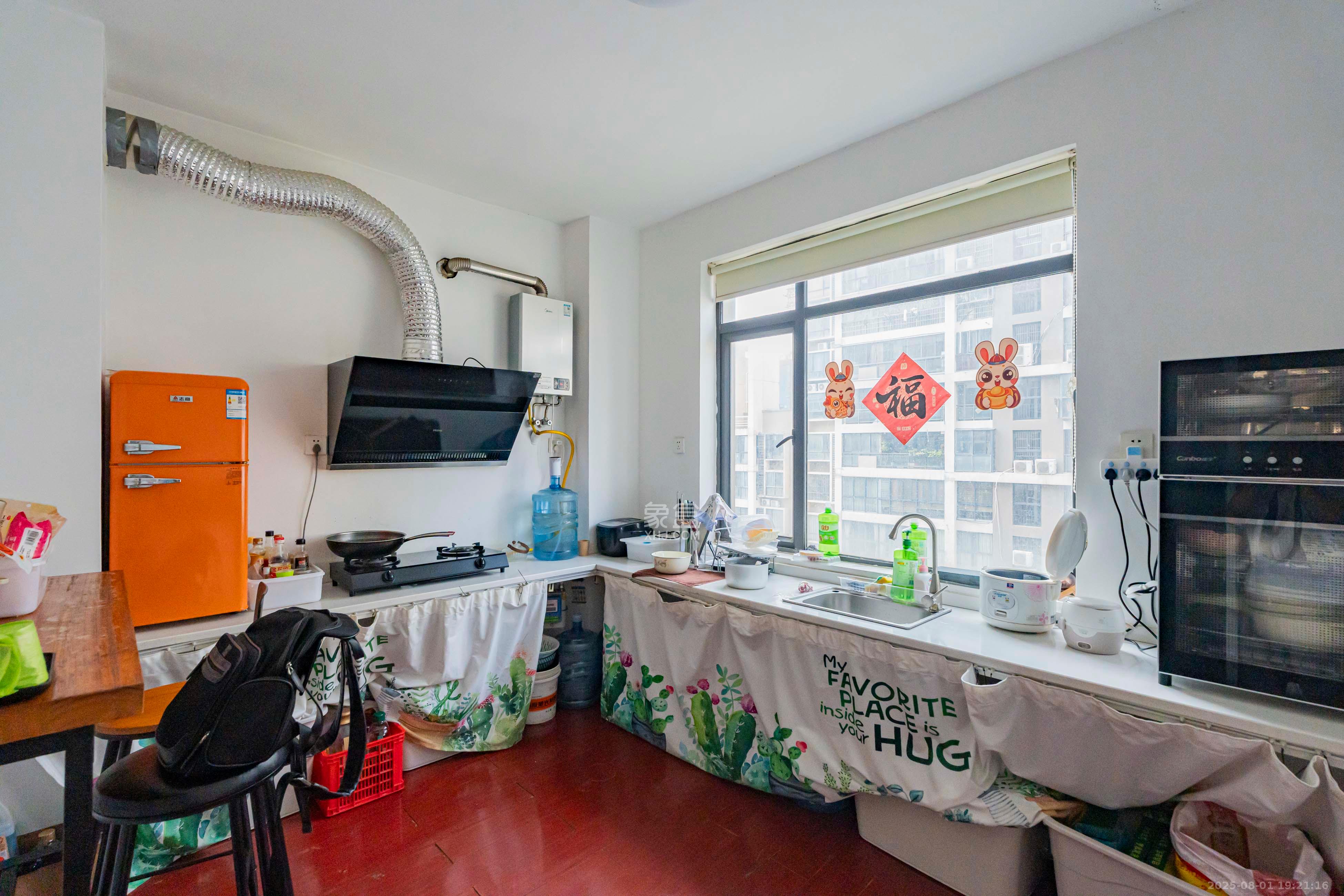 归心苑  5室2厅2卫    199.0万 归心苑  5室2厅2卫    199.0万卧室