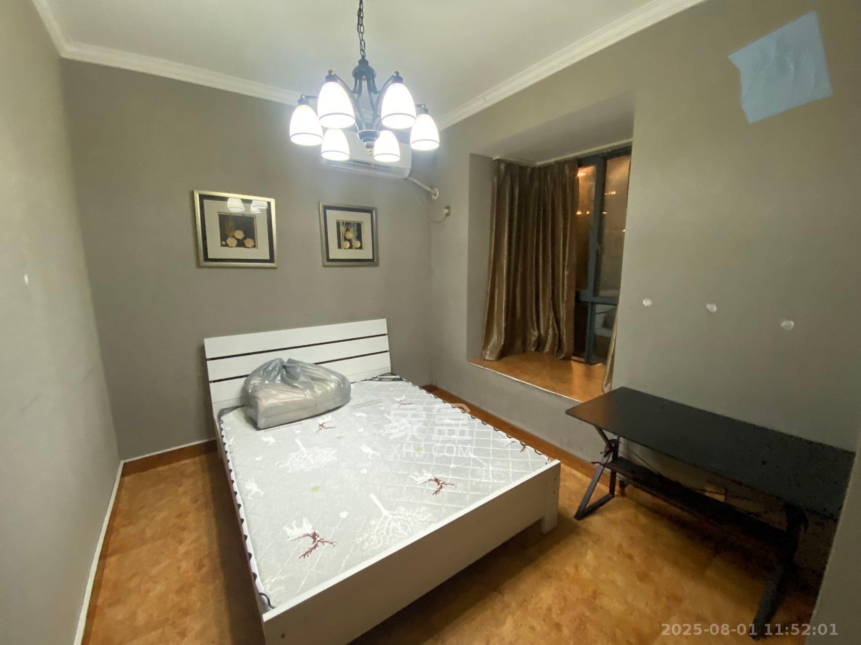 湘江世纪城湘江豪庭 5室2厅2卫 5200.0元/月 湘江世纪城湘江豪庭 5室2厅2卫 5200.0元/月室内图