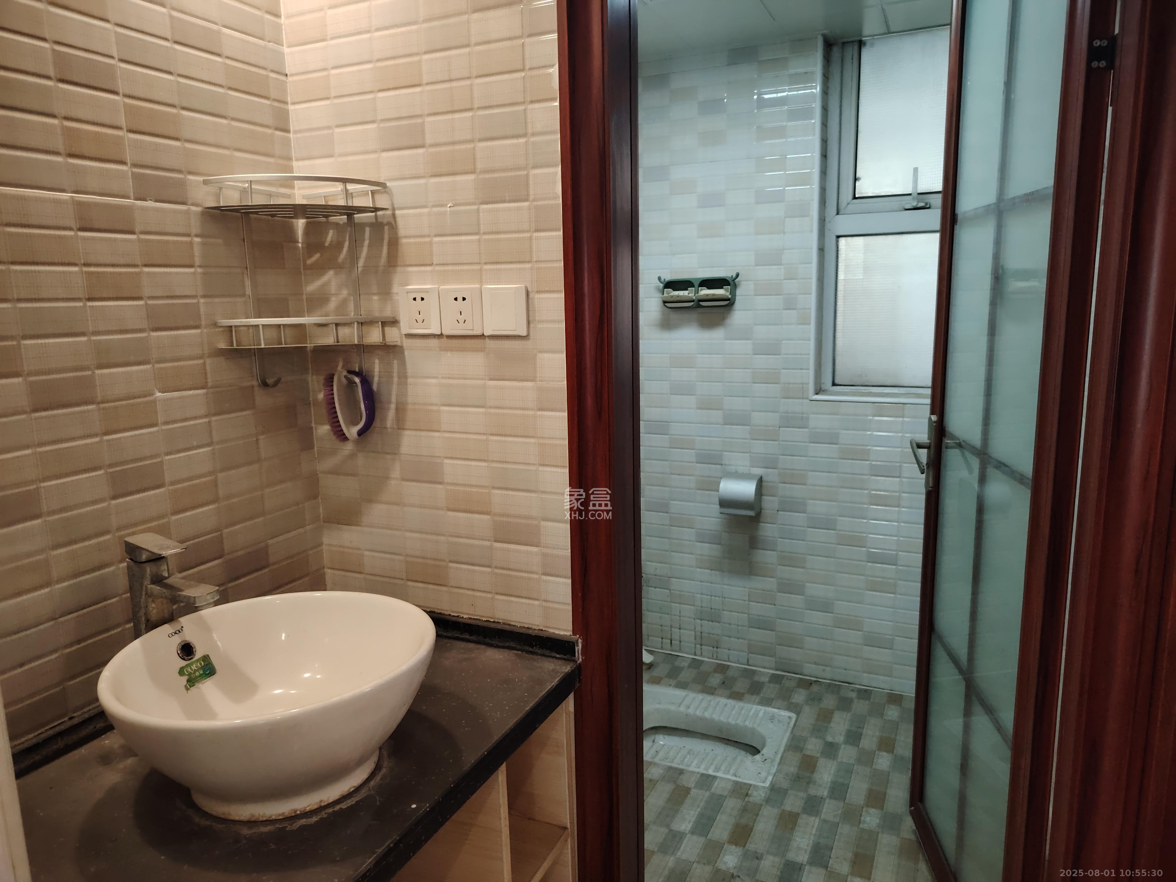 金科时代中心 3室1厅1卫 2300.0元/月 金科时代中心 3室1厅1卫 2300.0元/月室内图