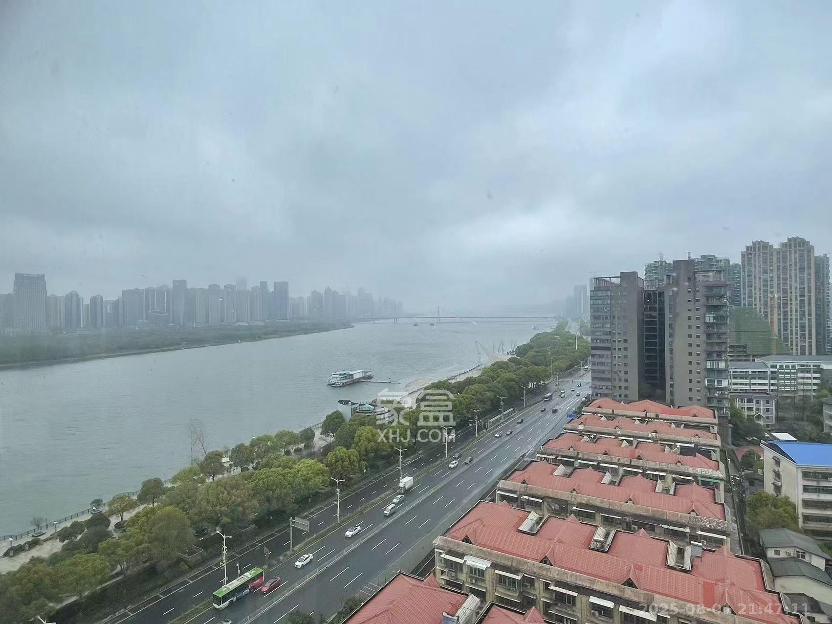 欧陆经典  3室2厅1卫   4000.00元/月室内图