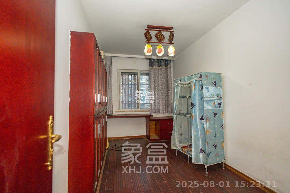 景上鑫苑 4室2厅1卫 2400.0元/月 景上鑫苑 4室2厅1卫 2400.0元/月室内图