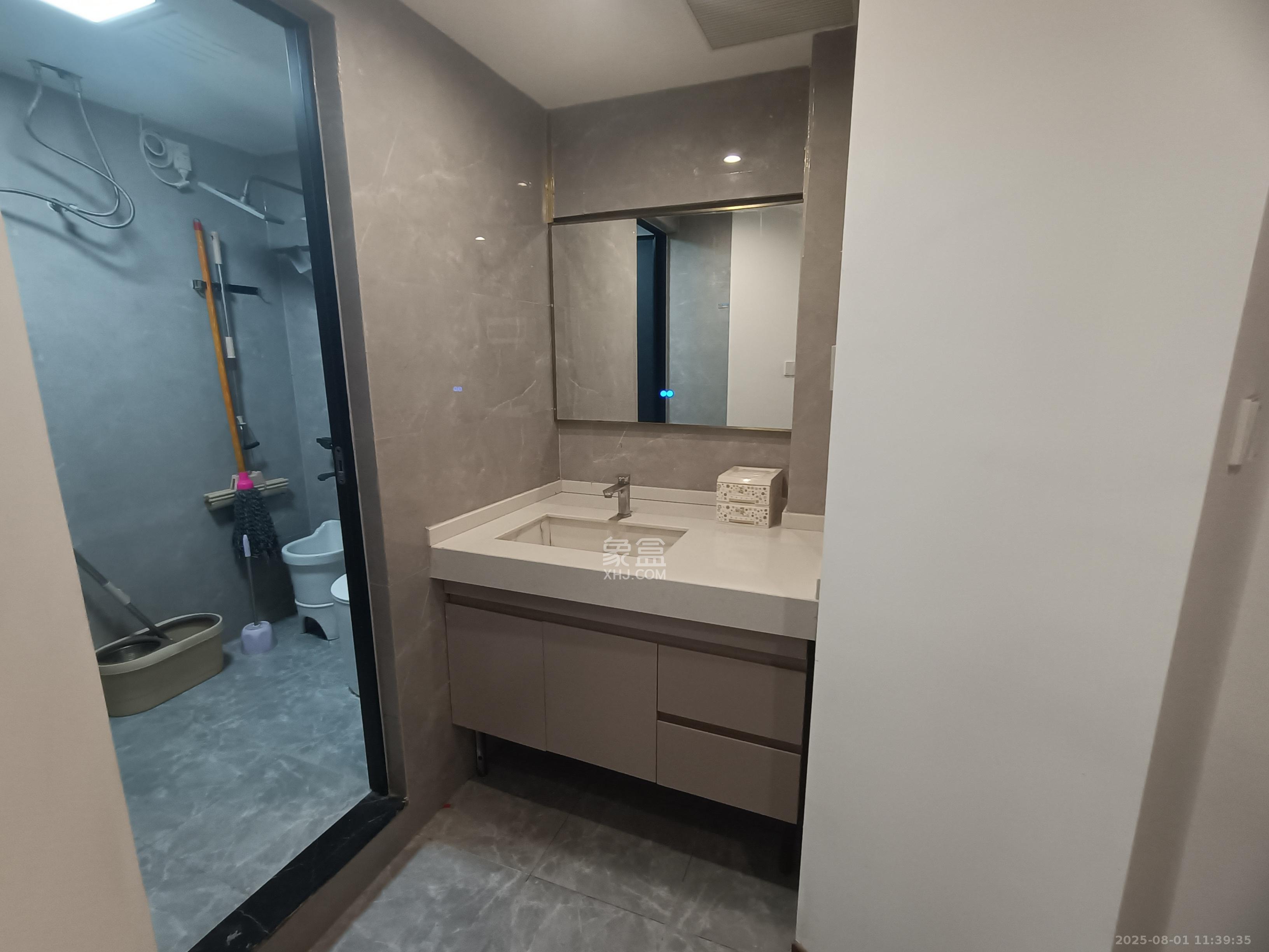 福晟钱隆国际(晟冉景苑)  3室1厅1卫    2600.0元/月 福晟钱隆国际(晟冉景苑)  3室1厅1卫    2600.0元/月室内图