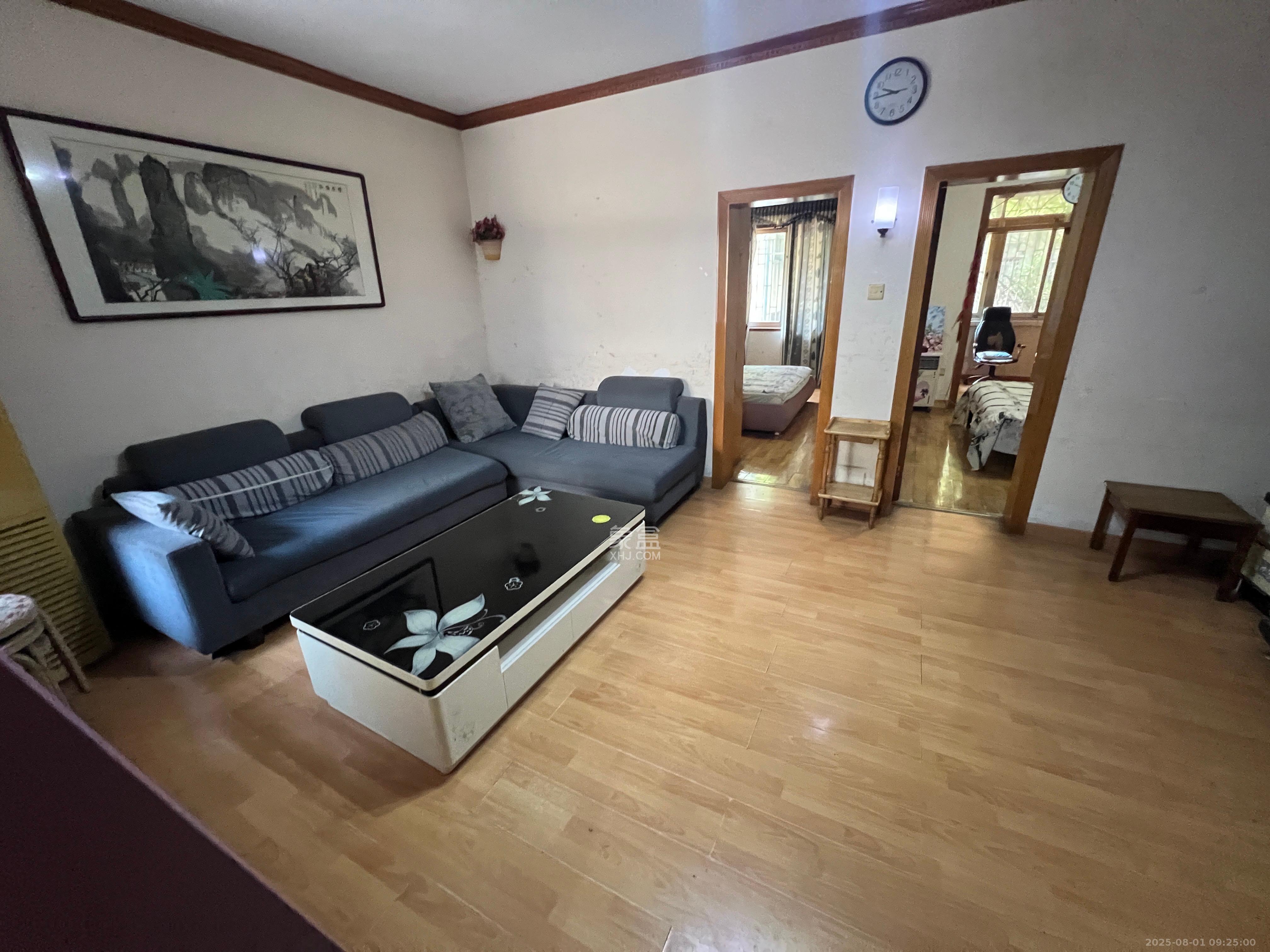 长沙理工大学侯家塘校区教职工宿舍  2室1厅1卫    1900.0元/月 长沙理工大学侯家塘校区教职工宿舍  2室1厅1卫    1900.0元/月