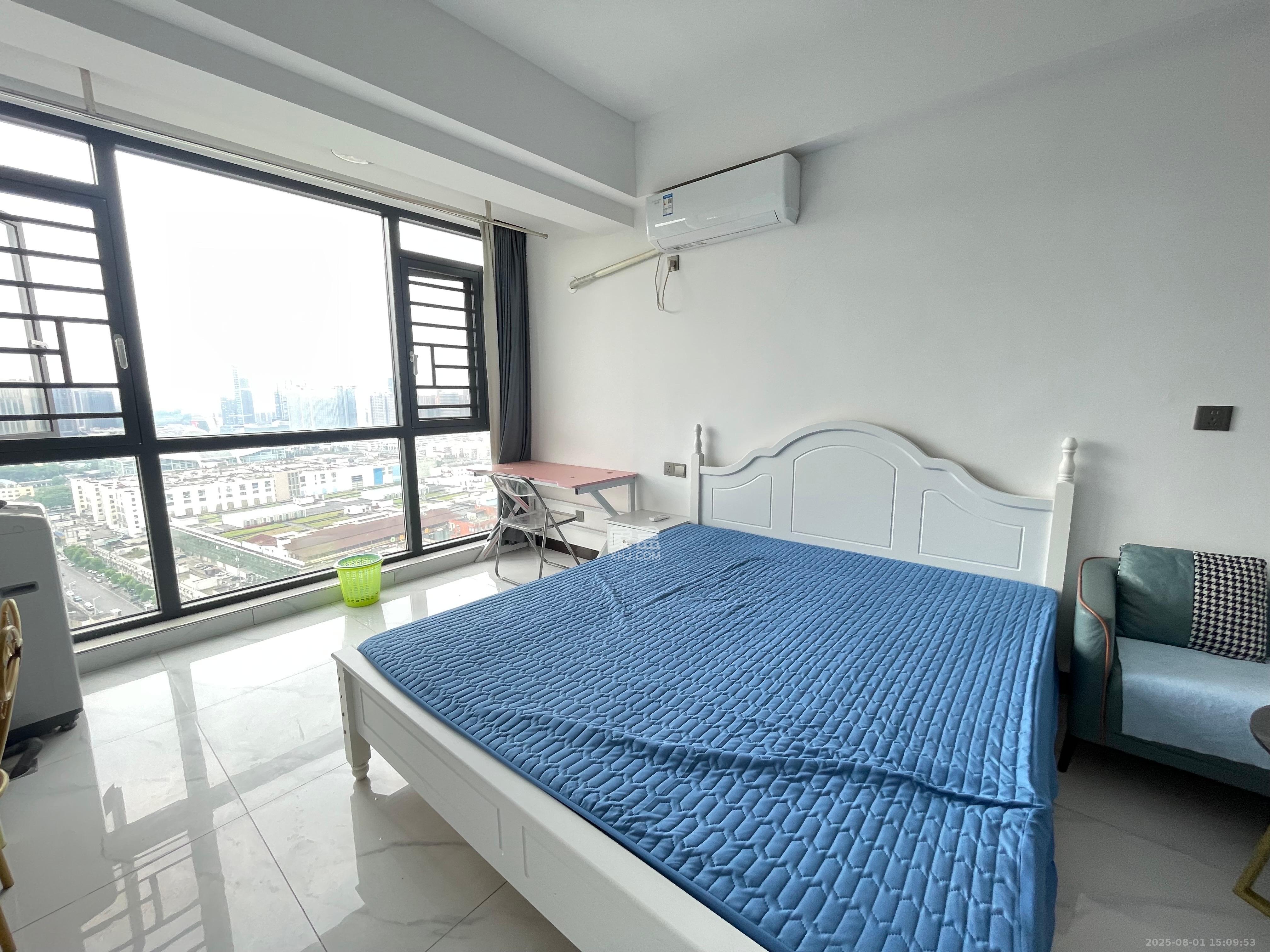 裕天国际商汇中心 1室0厅0卫 1300.0元/月 裕天国际商汇中心 1室0厅0卫 1300.0元/月室内图