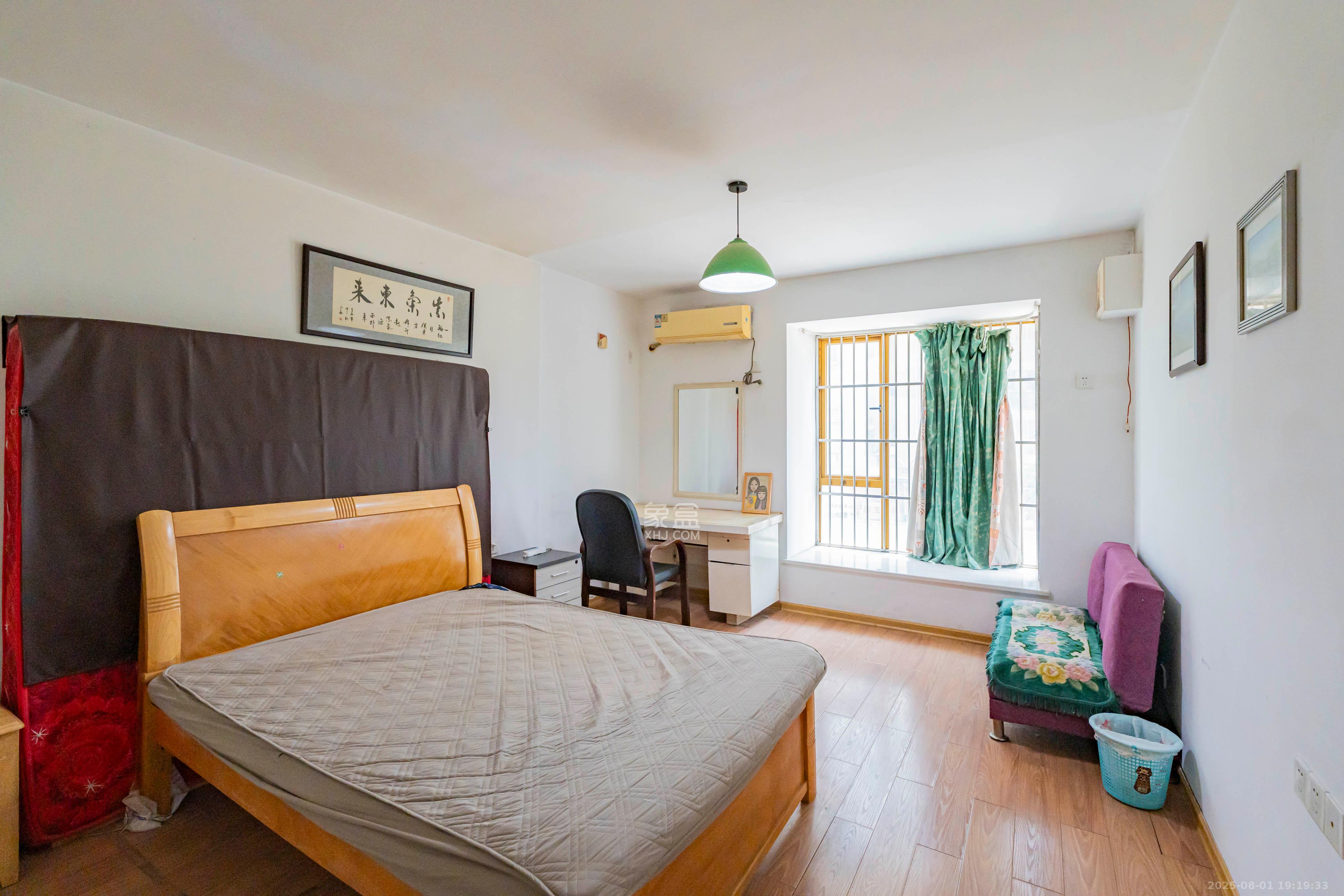 天健芙蓉盛世一期 3室2厅1卫 118.0万 天健芙蓉盛世一期 3室2厅1卫 118.0万卧室