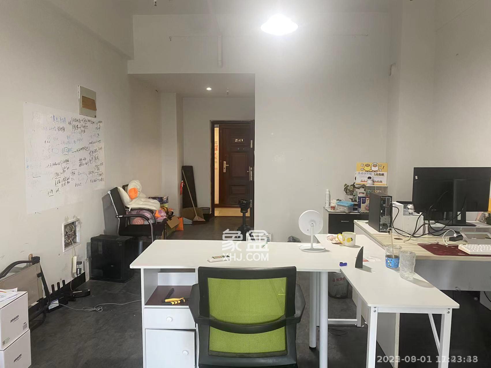 奥克斯广场 1室1厅1卫 1600.00元/月 奥克斯广场 1室1厅1卫 1600.00元/月室内图