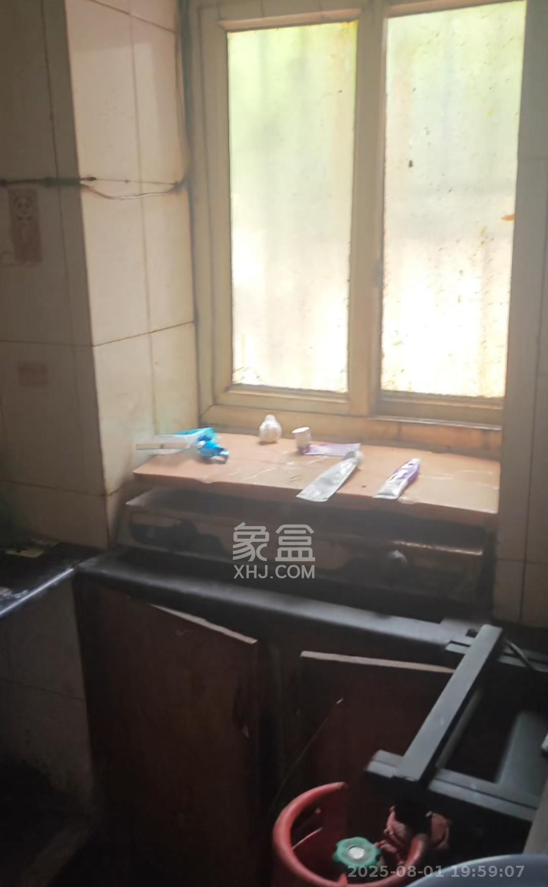 朝阳一、二村  3室1厅1卫    1500.0元/月室内图