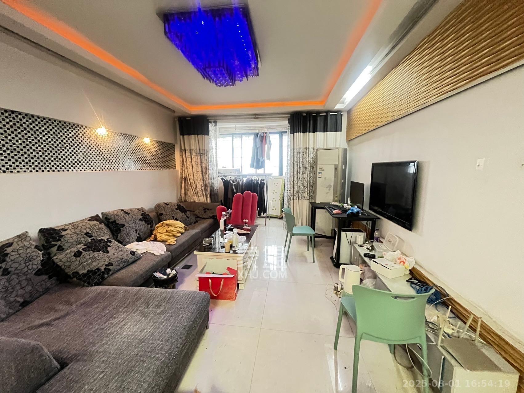 先锋东外滩  3室2厅2卫    2600.0元/月 先锋东外滩  3室2厅2卫    2600.0元/月