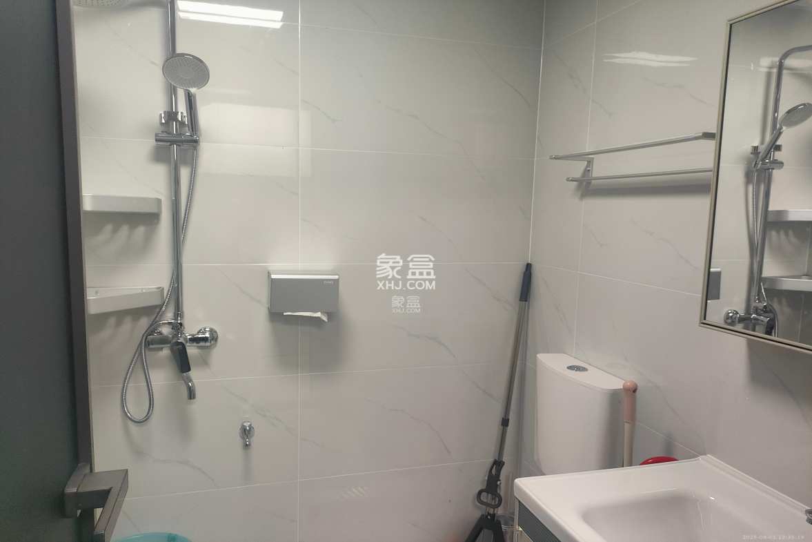 星沙算中心  1室0厅0卫    1700.0元/月 星沙算中心  1室0厅0卫    1700.0元/月室内图