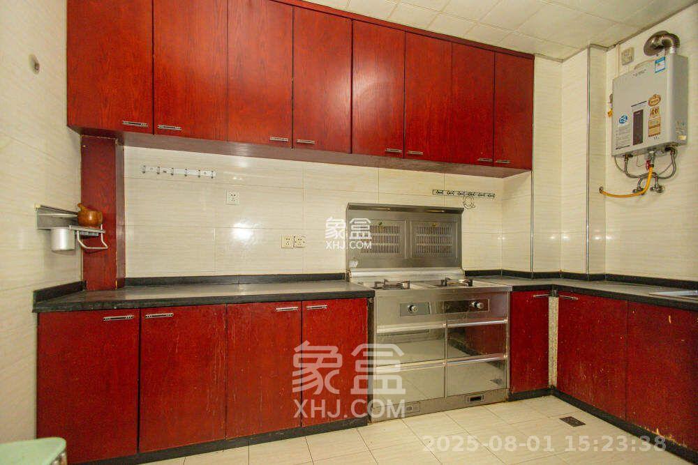 景上鑫苑  4室2厅1卫    2400.0元/月室内图