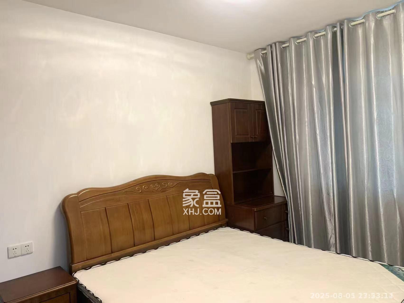 新世纪家园  3室2厅2卫   3200.00元/月室内图