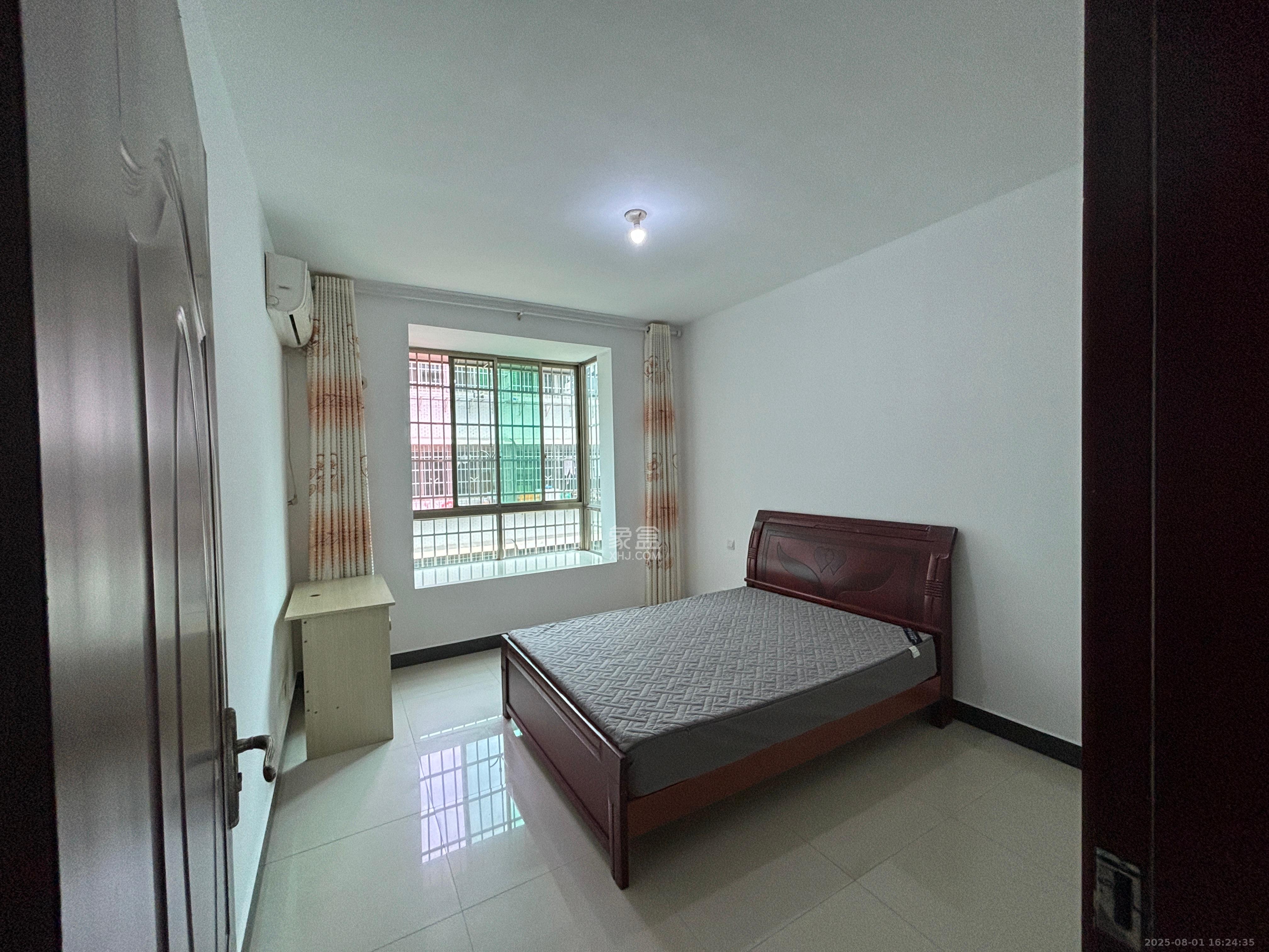 金桂小区一期 3室1厅1卫 1600.0元/月 金桂小区一期 3室1厅1卫 1600.0元/月室内图