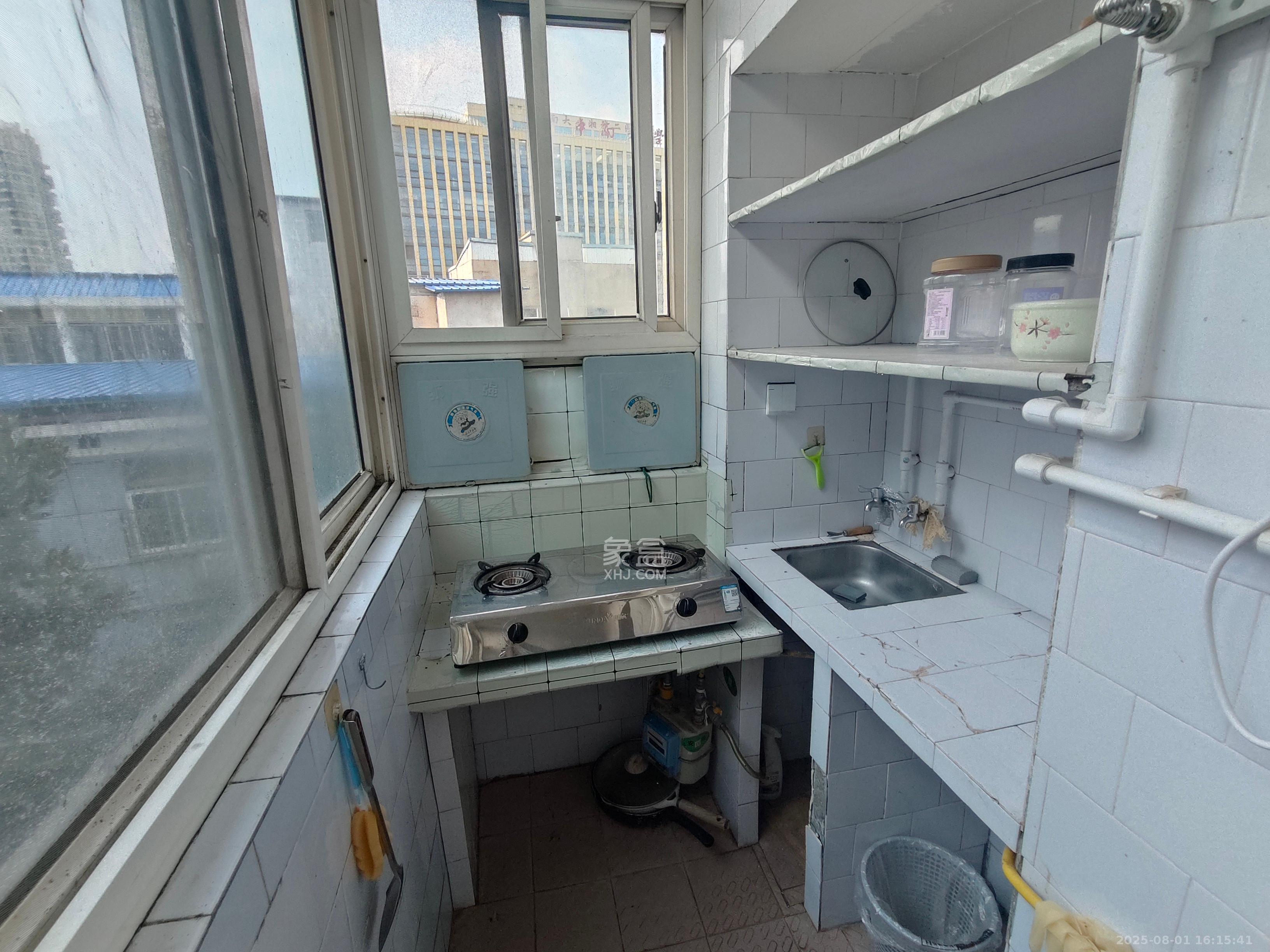 湘图大厦 2室1厅1卫 1200.0元/月 湘图大厦 2室1厅1卫 1200.0元/月室内图