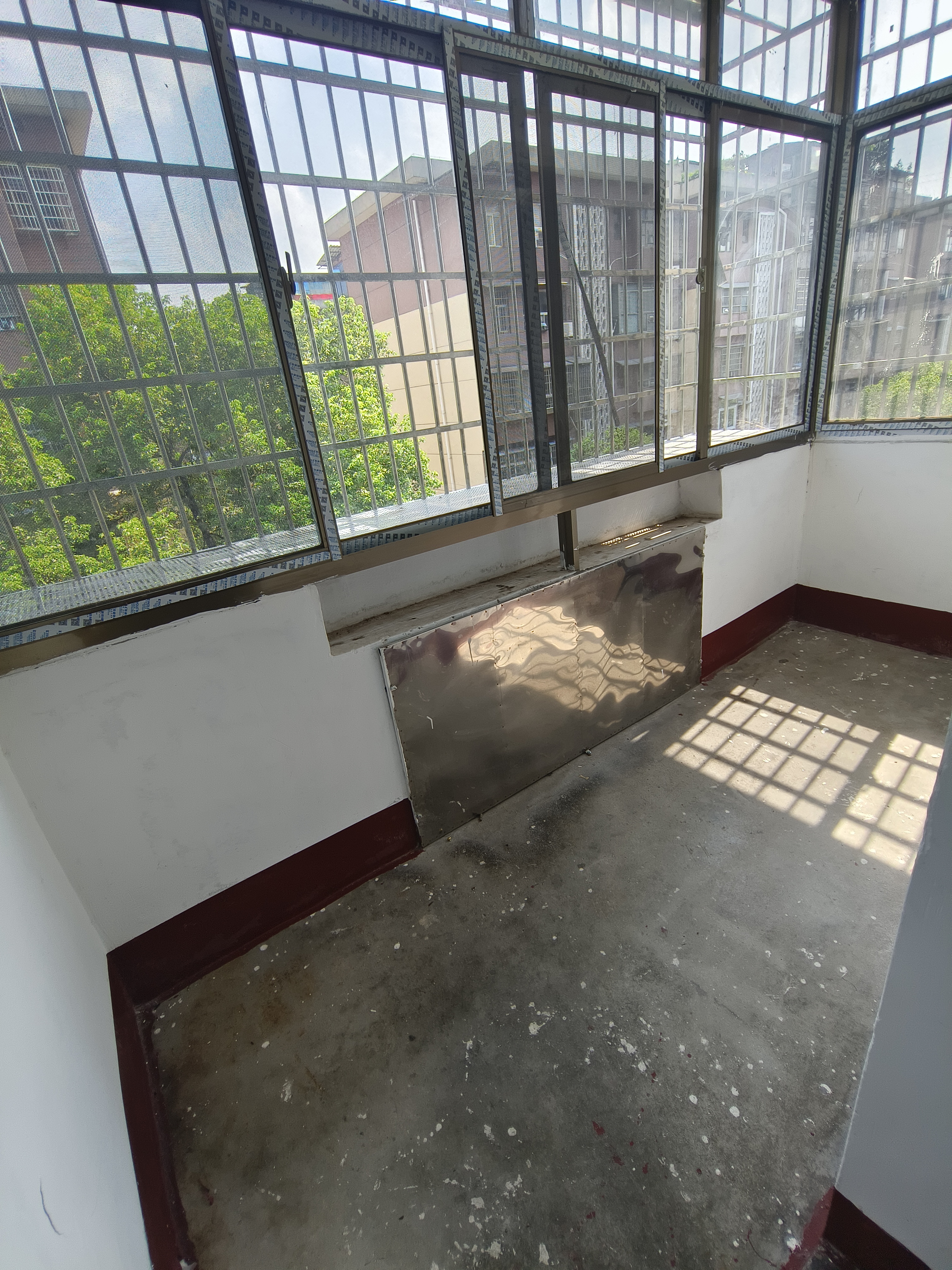 公园社区(青山小区) 2室1厅1卫 18.0万 公园社区(青山小区) 2室1厅1卫 18.0万客厅