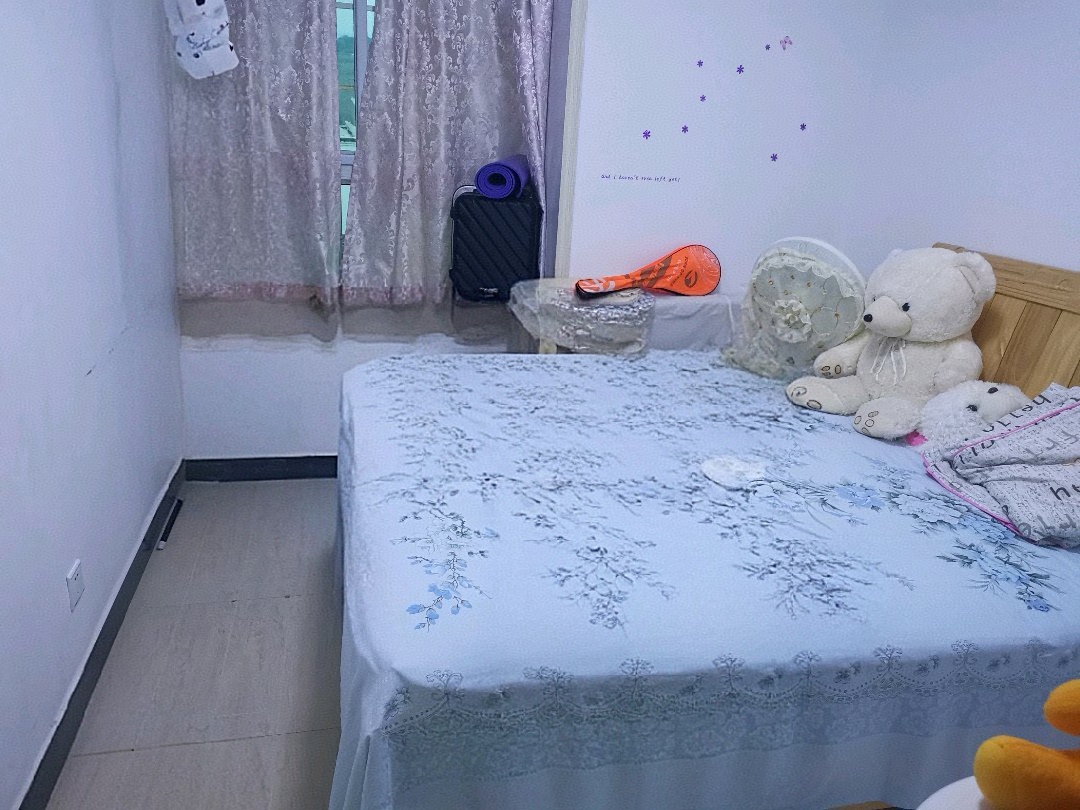 林农小区  3室2厅1卫   35.00万客厅