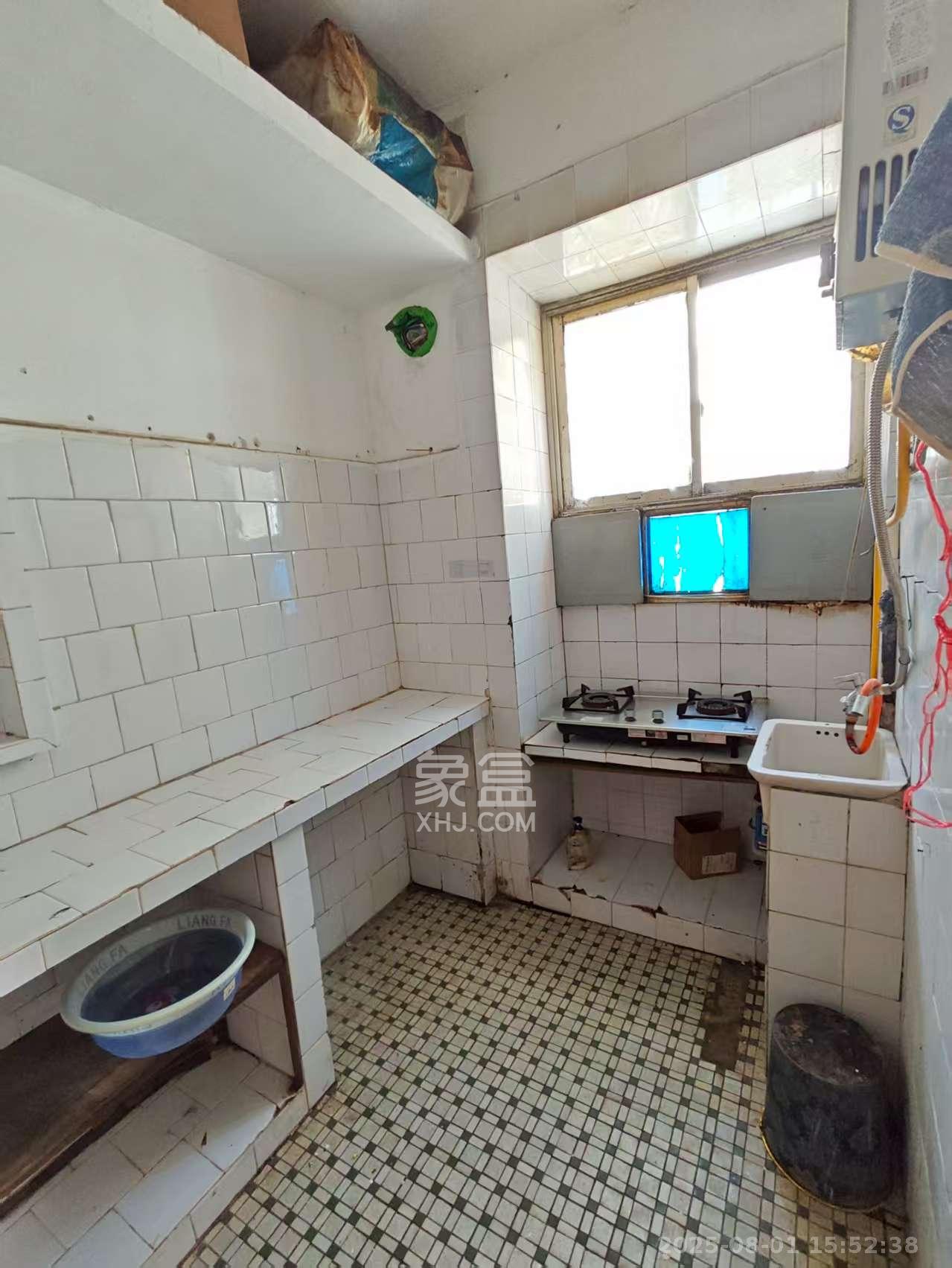 涂家冲社区(涂新小区、农商银行宿舍) 2室1厅1卫 1100.0元/月 涂家冲社区(涂新小区、农商银行宿舍) 2室1厅1卫 1100.0元/月室内图