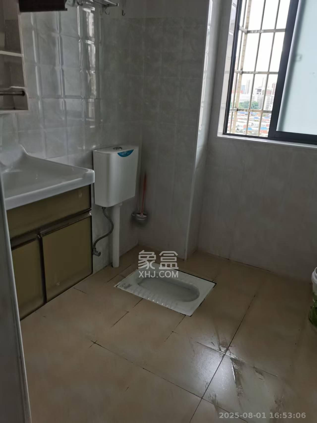 星城新宇莲景苑  2室1厅1卫    2100.0元/月 星城新宇莲景苑  2室1厅1卫    2100.0元/月室内图