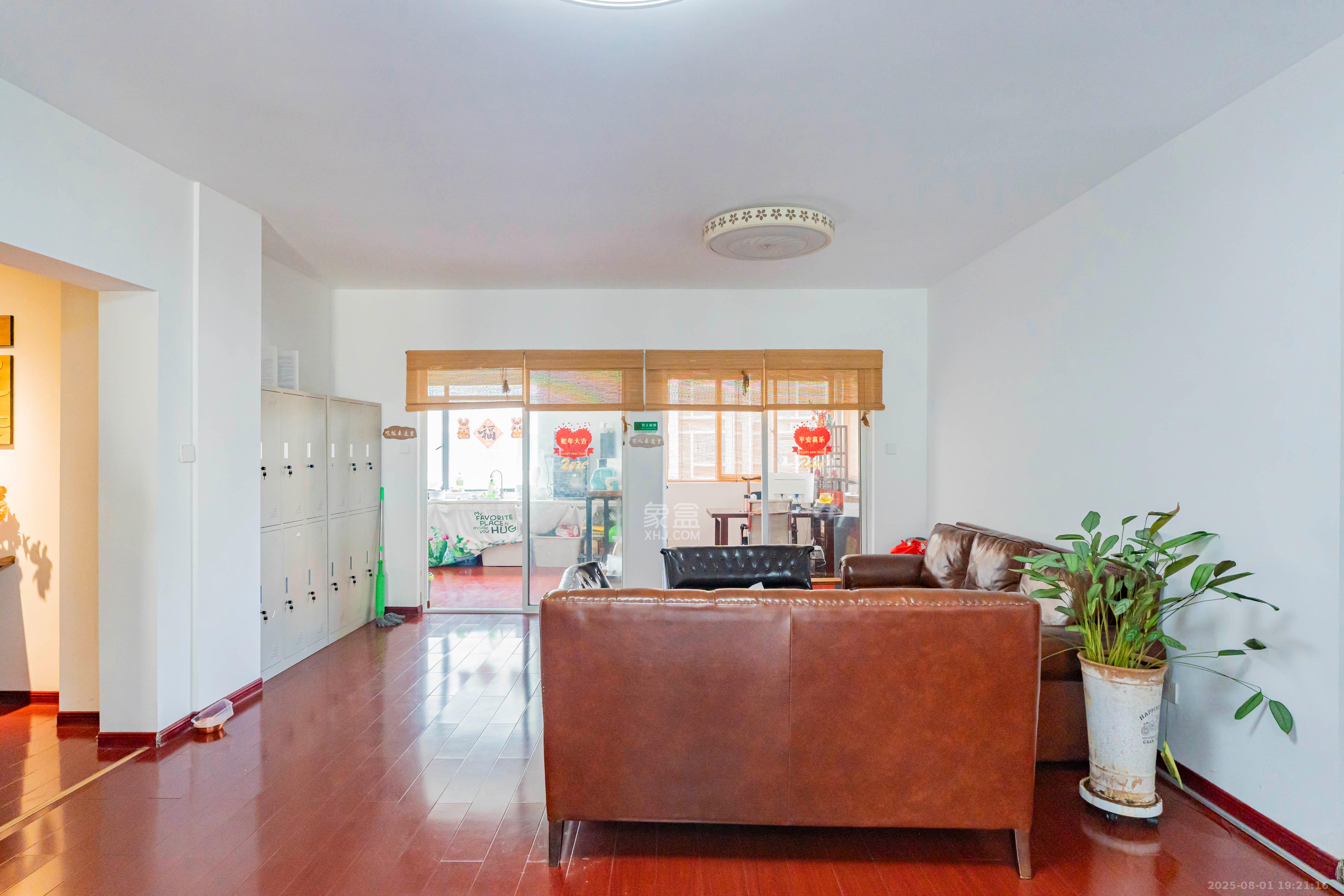 归心苑  5室2厅2卫    199.0万 归心苑  5室2厅2卫    199.0万