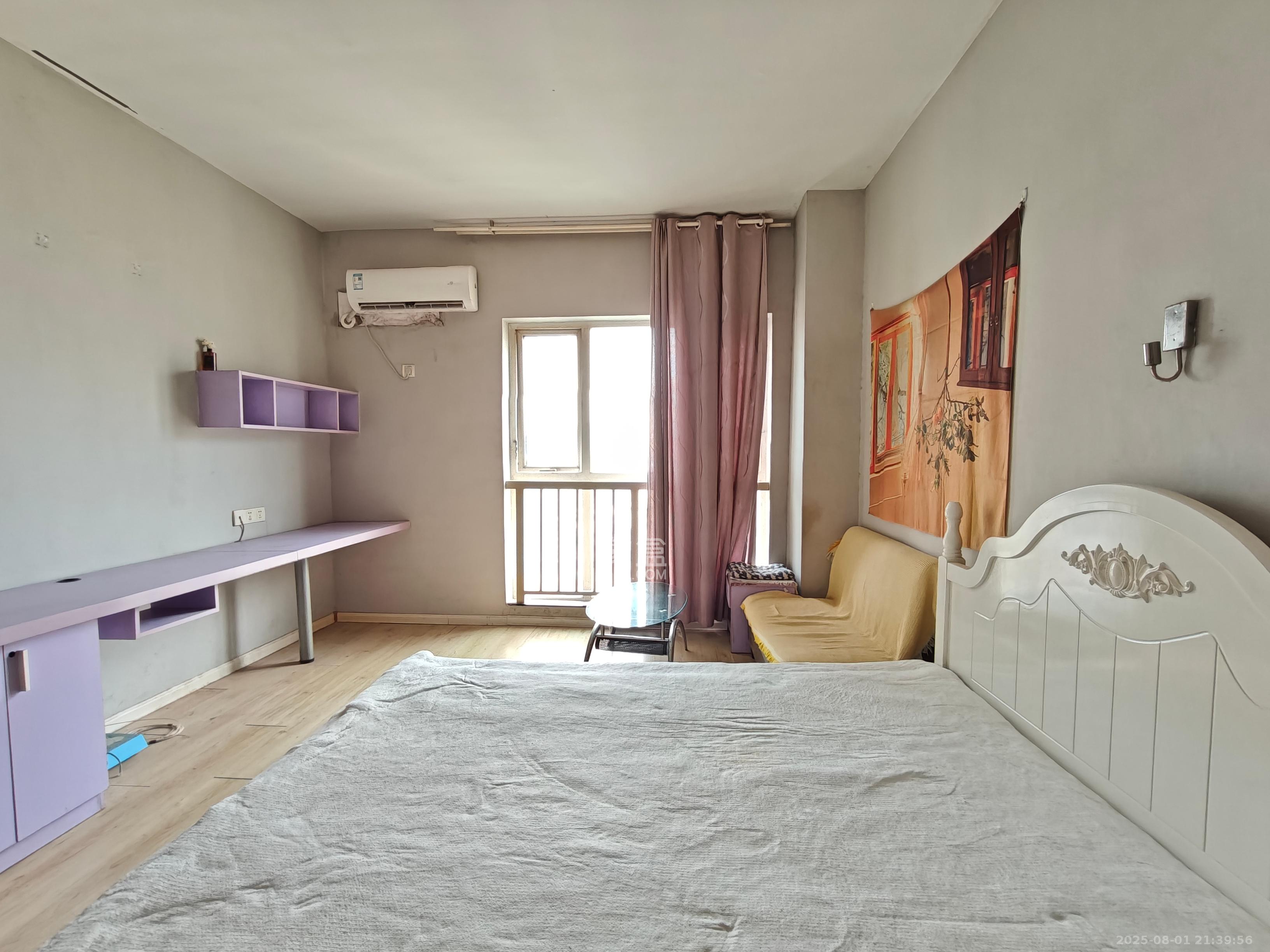 汇富中心 1室1厅1卫 1900.0元/月 汇富中心 1室1厅1卫 1900.0元/月室内图