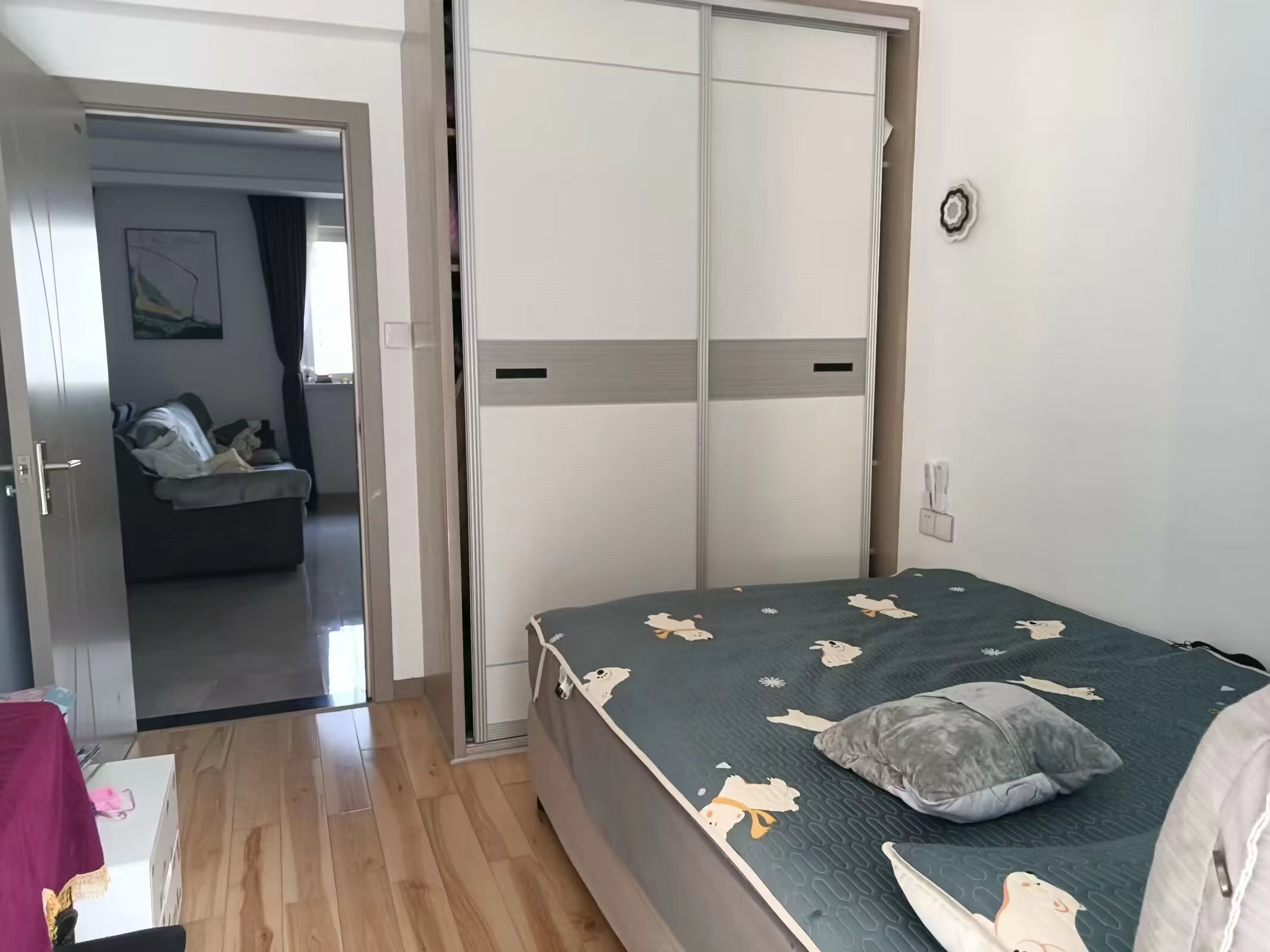 碧桂园梓山府 4室2厅2卫 2600.0元/月 碧桂园梓山府 4室2厅2卫 2600.0元/月室内图