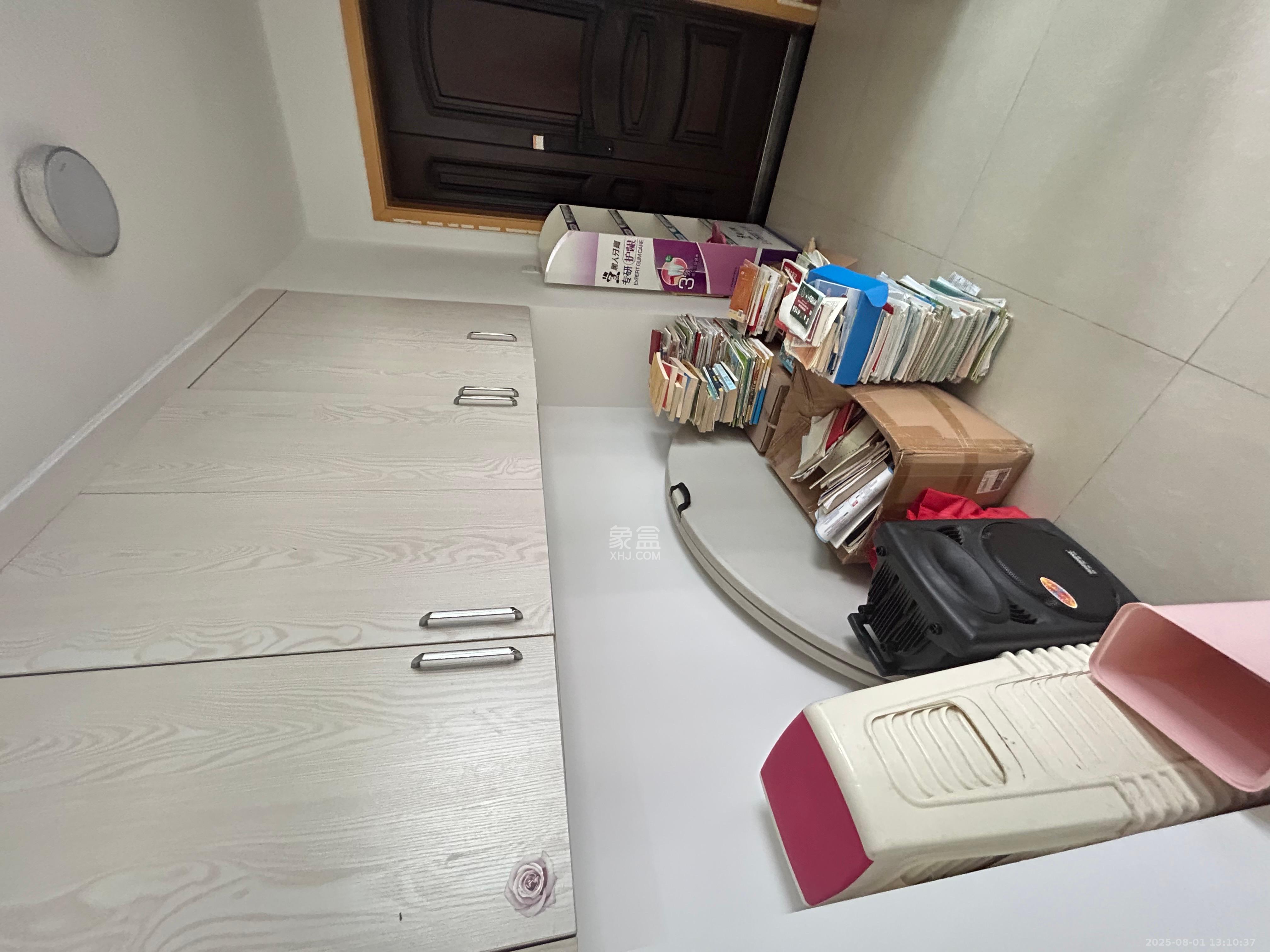 五矿紫湖香醍 4室2厅1卫 2300.0元/月 五矿紫湖香醍 4室2厅1卫 2300.0元/月室内图