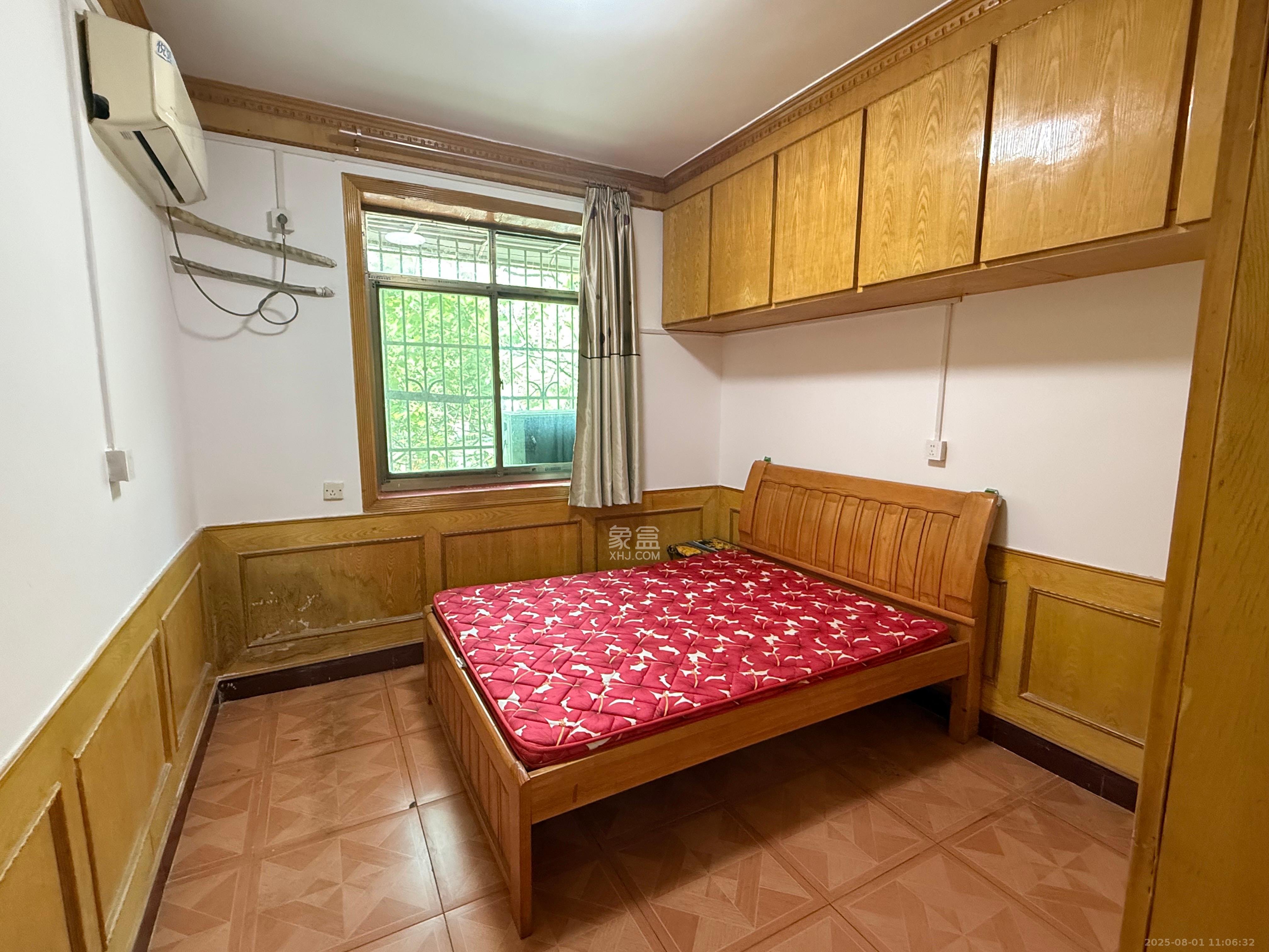 阿弥岭一二片  2室1厅1卫    1300.0元/月 阿弥岭一二片  2室1厅1卫    1300.0元/月室内图