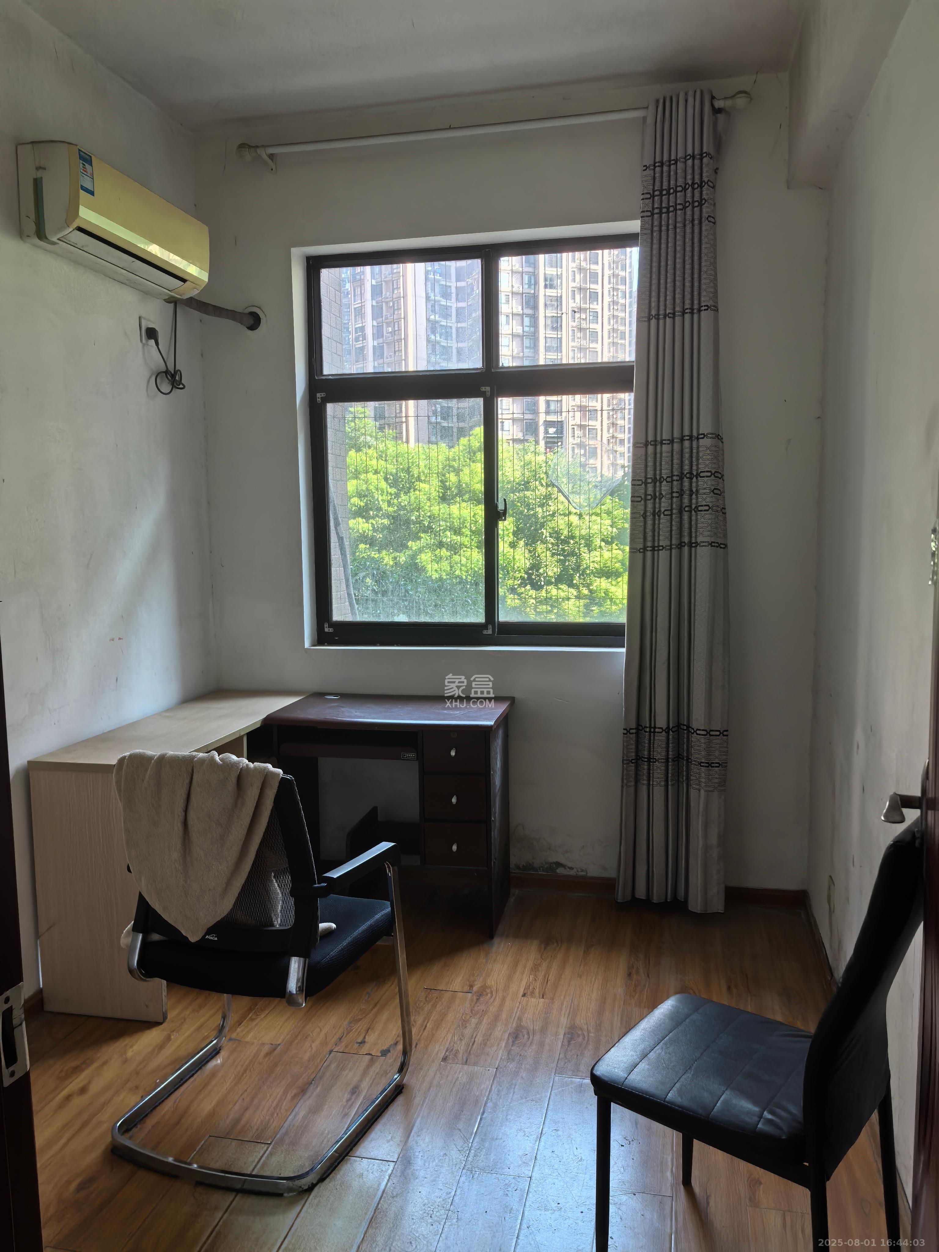 康桥长郡 4室2厅2卫 2200.0元/月 康桥长郡 4室2厅2卫 2200.0元/月室内图