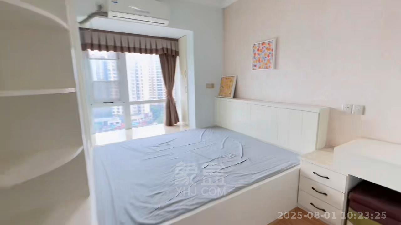 美的城三期  2室2厅1卫    1800.0元/月室内图