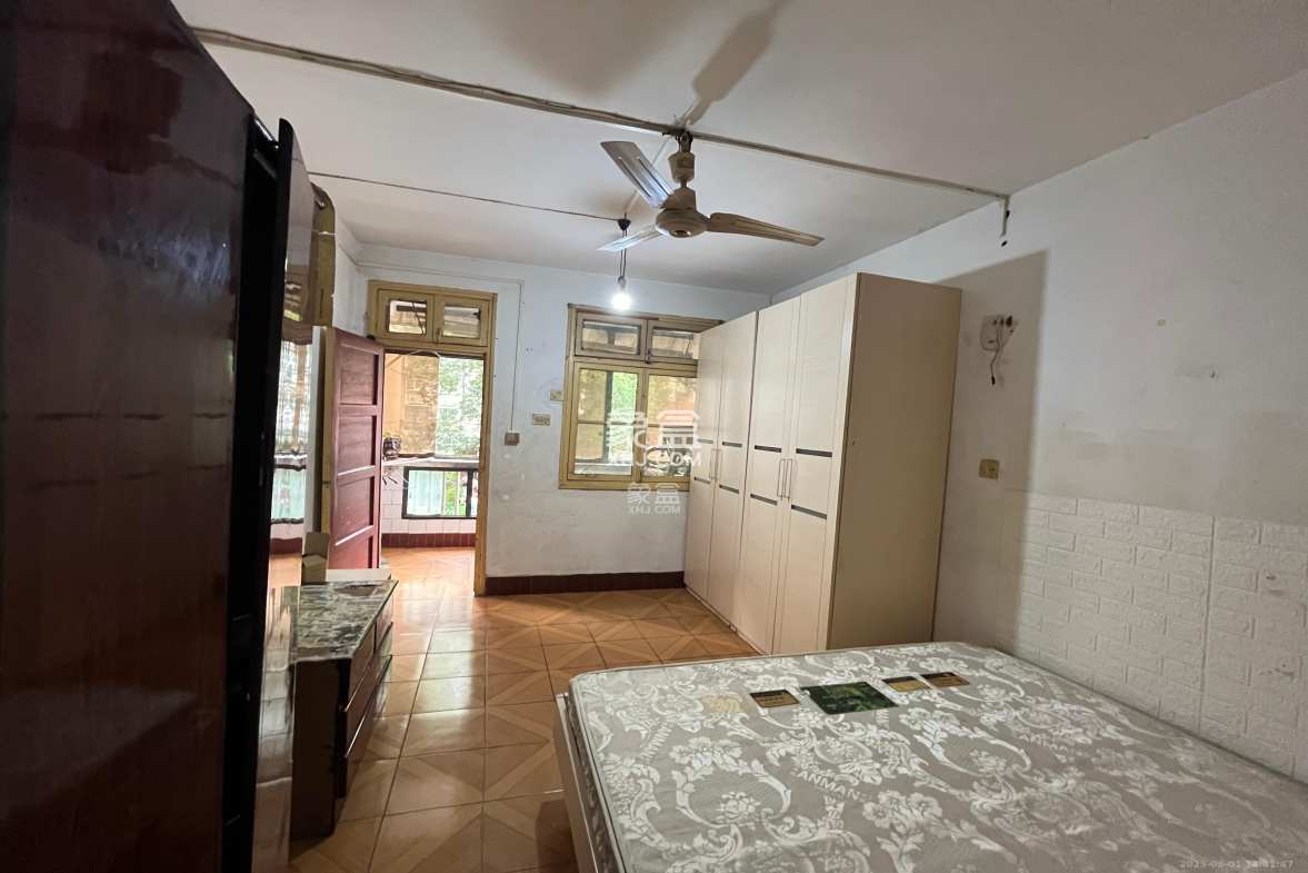 东风一村社区房(王家垅)  3室1厅1卫    1400.0元/月 东风一村社区房(王家垅)  3室1厅1卫    1400.0元/月室内图