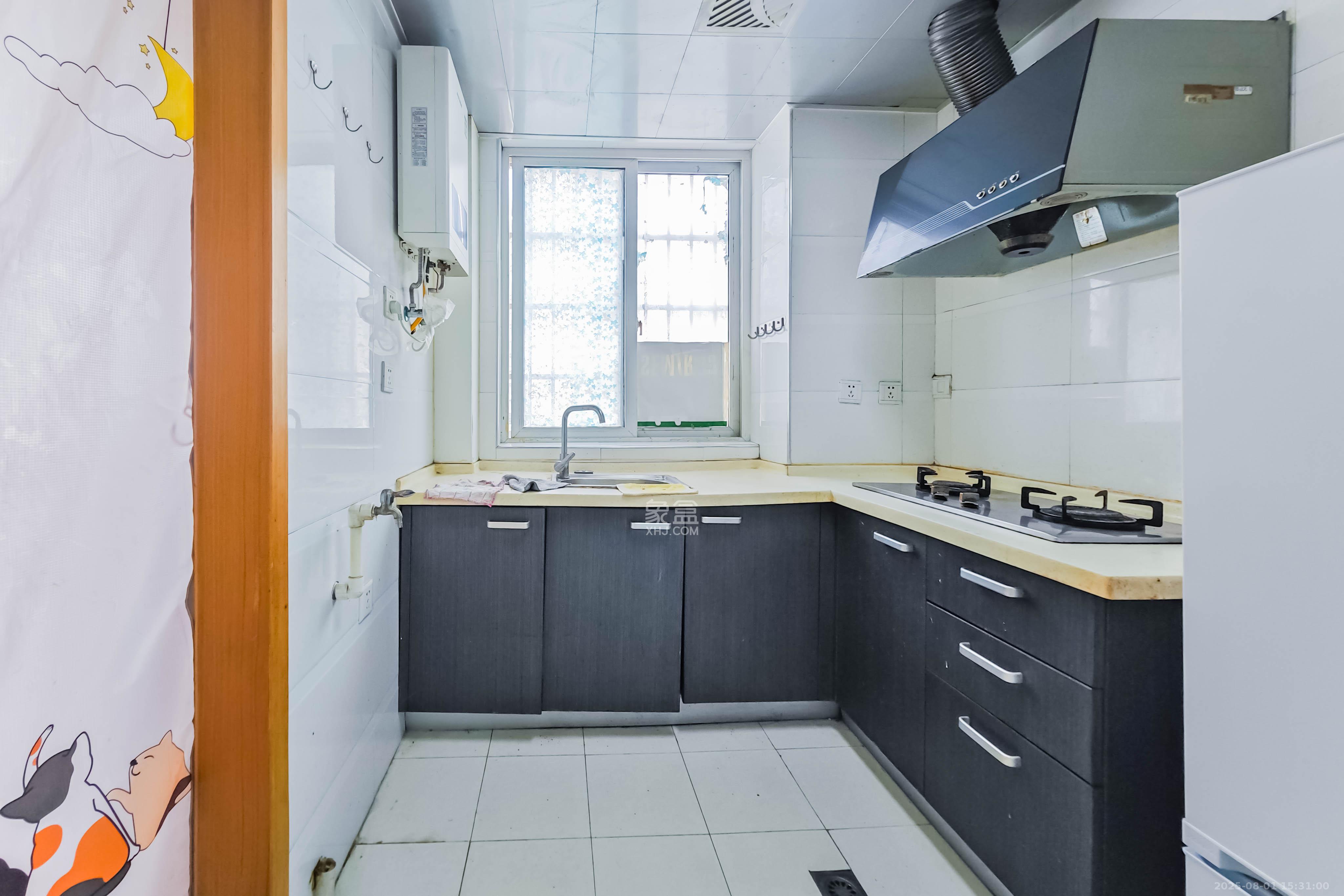 都市馨园  3室2厅2卫    98.0万厨房