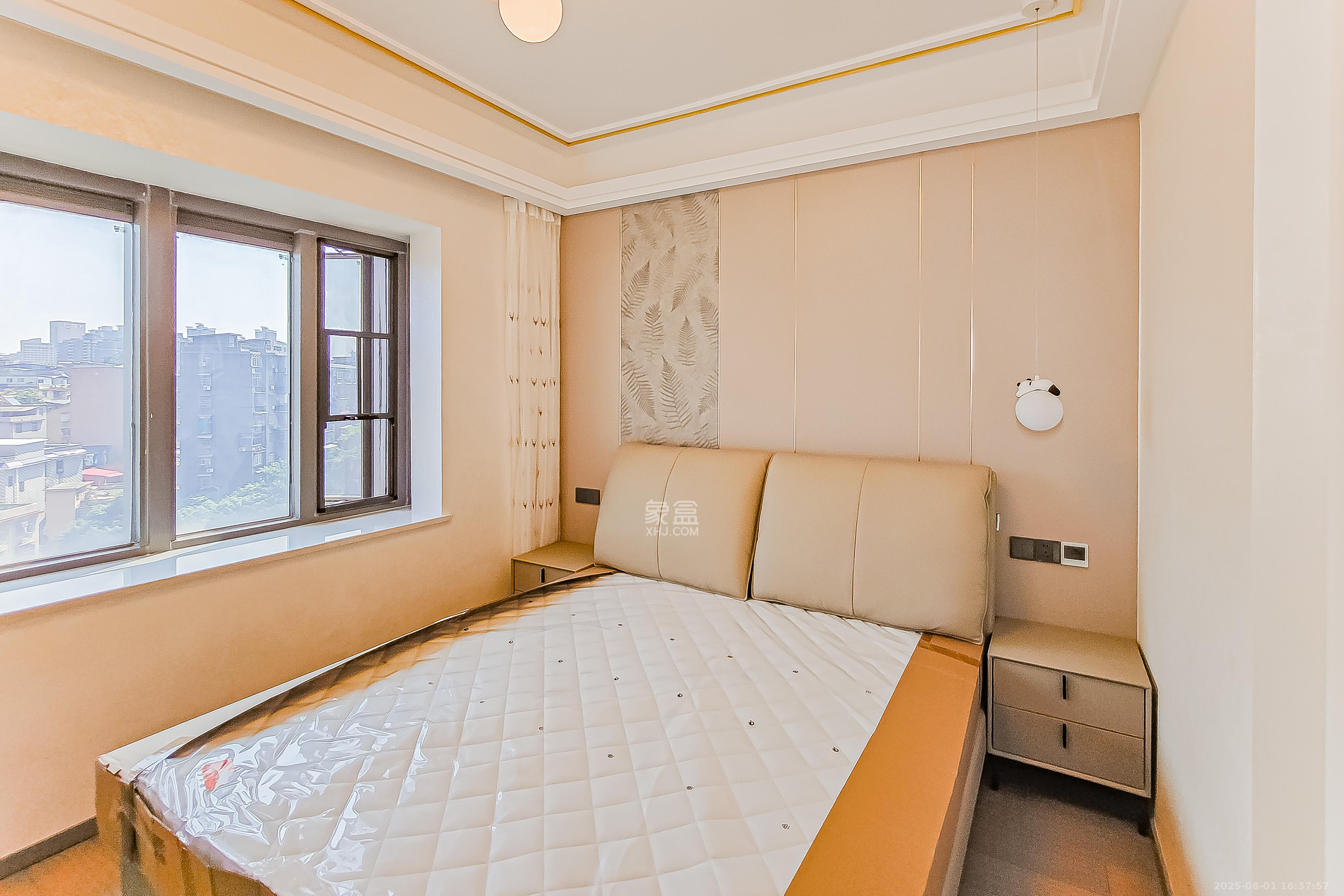 保利国际广场  3室2厅2卫    259.0万卧室