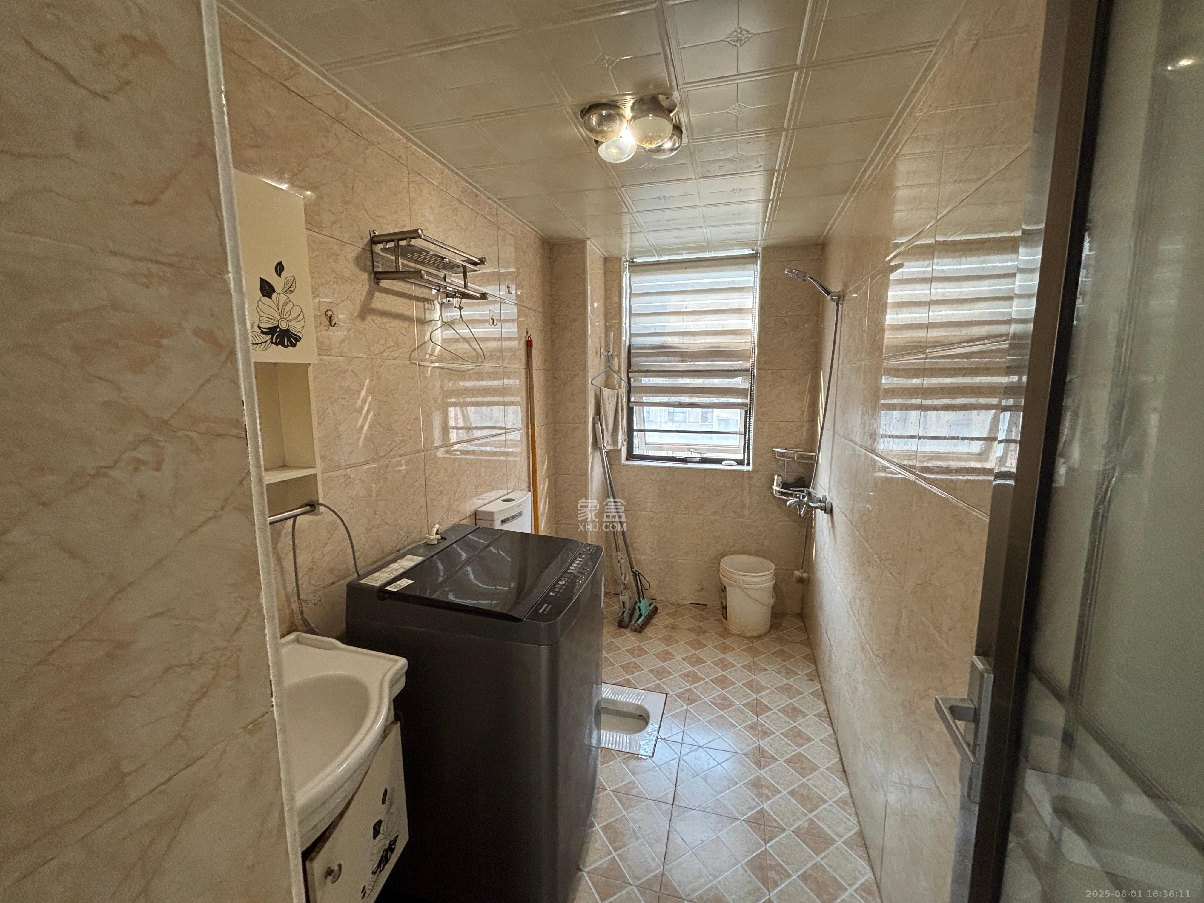 长盛岚庭  3室2厅1卫    2200.0元/月 长盛岚庭  3室2厅1卫    2200.0元/月室内图