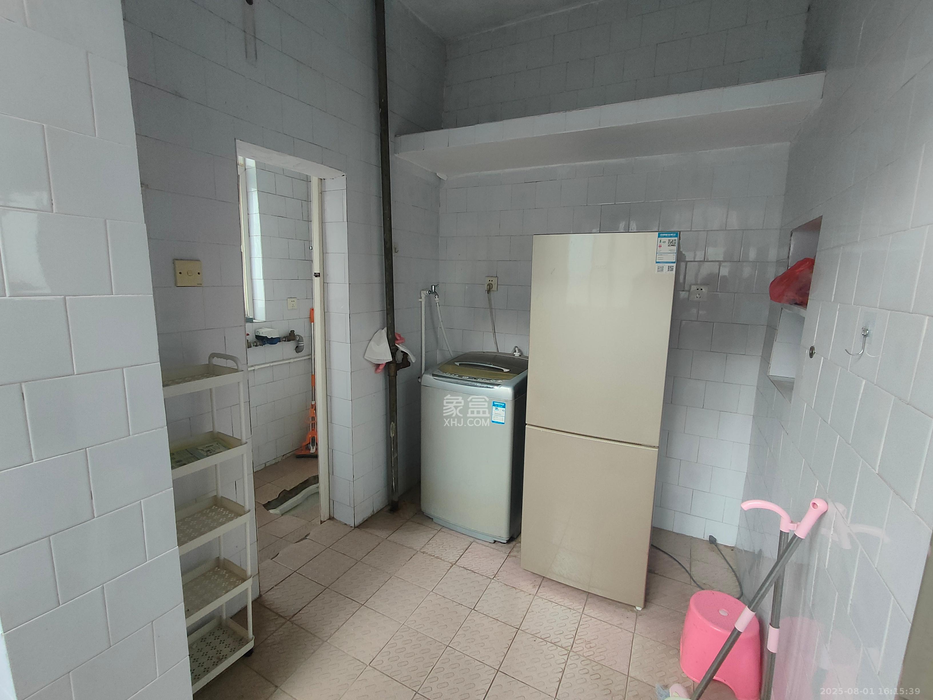 湘图大厦 2室1厅1卫 1200.0元/月 湘图大厦 2室1厅1卫 1200.0元/月室内图