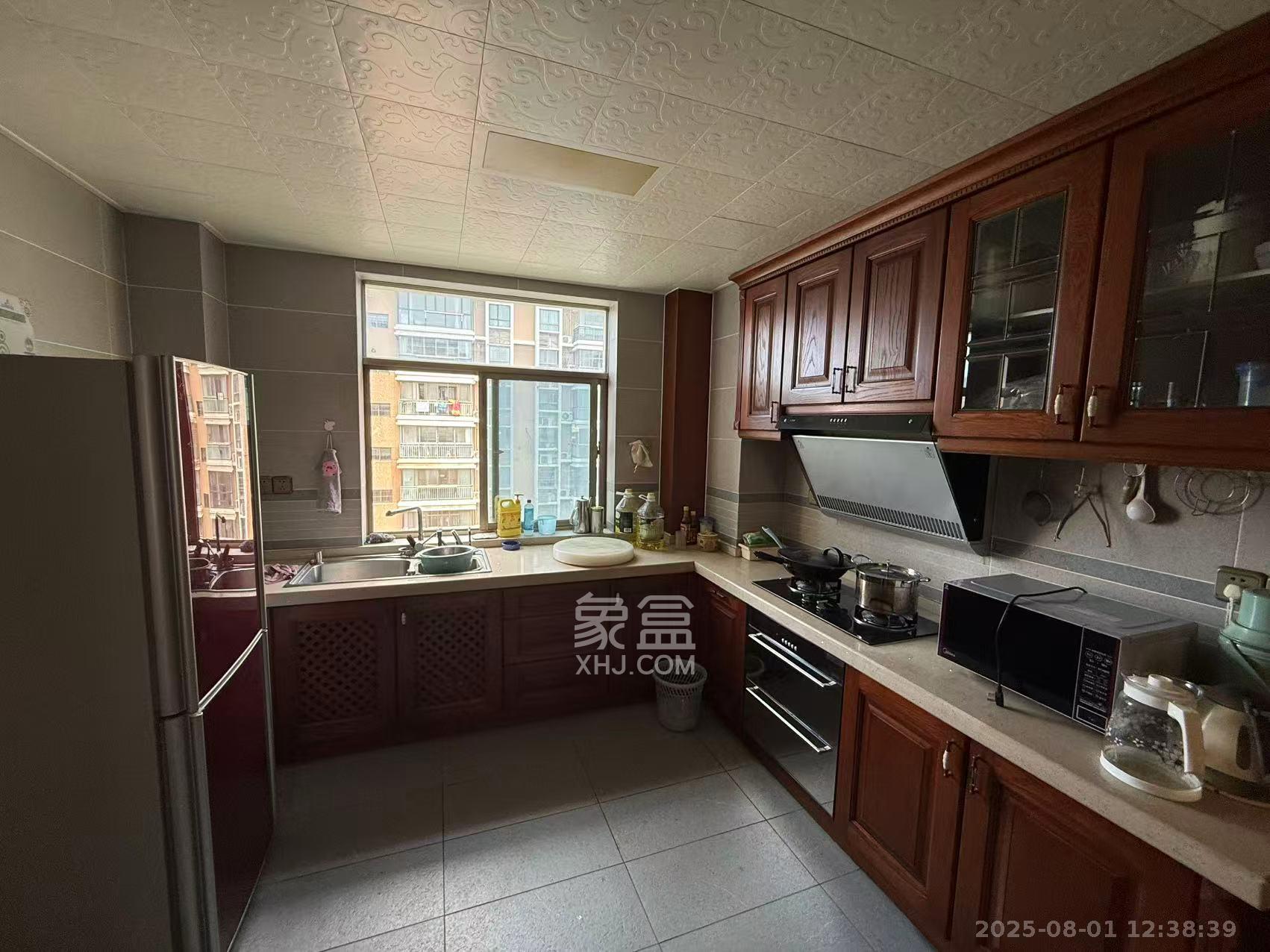 锦湘国际星城二期(锦雅苑)  4室2厅2卫    3500.0元/月 锦湘国际星城二期(锦雅苑)  4室2厅2卫    3500.0元/月室内图