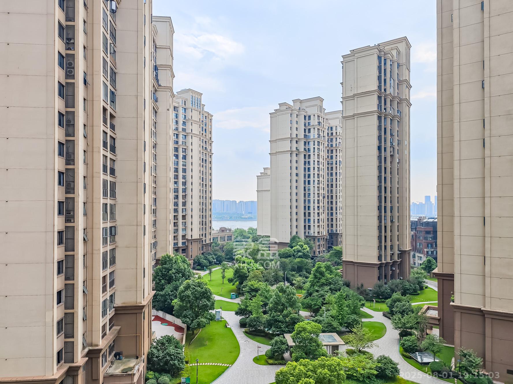 长沙雅居乐花园  3室2厅2卫    88.0万其他