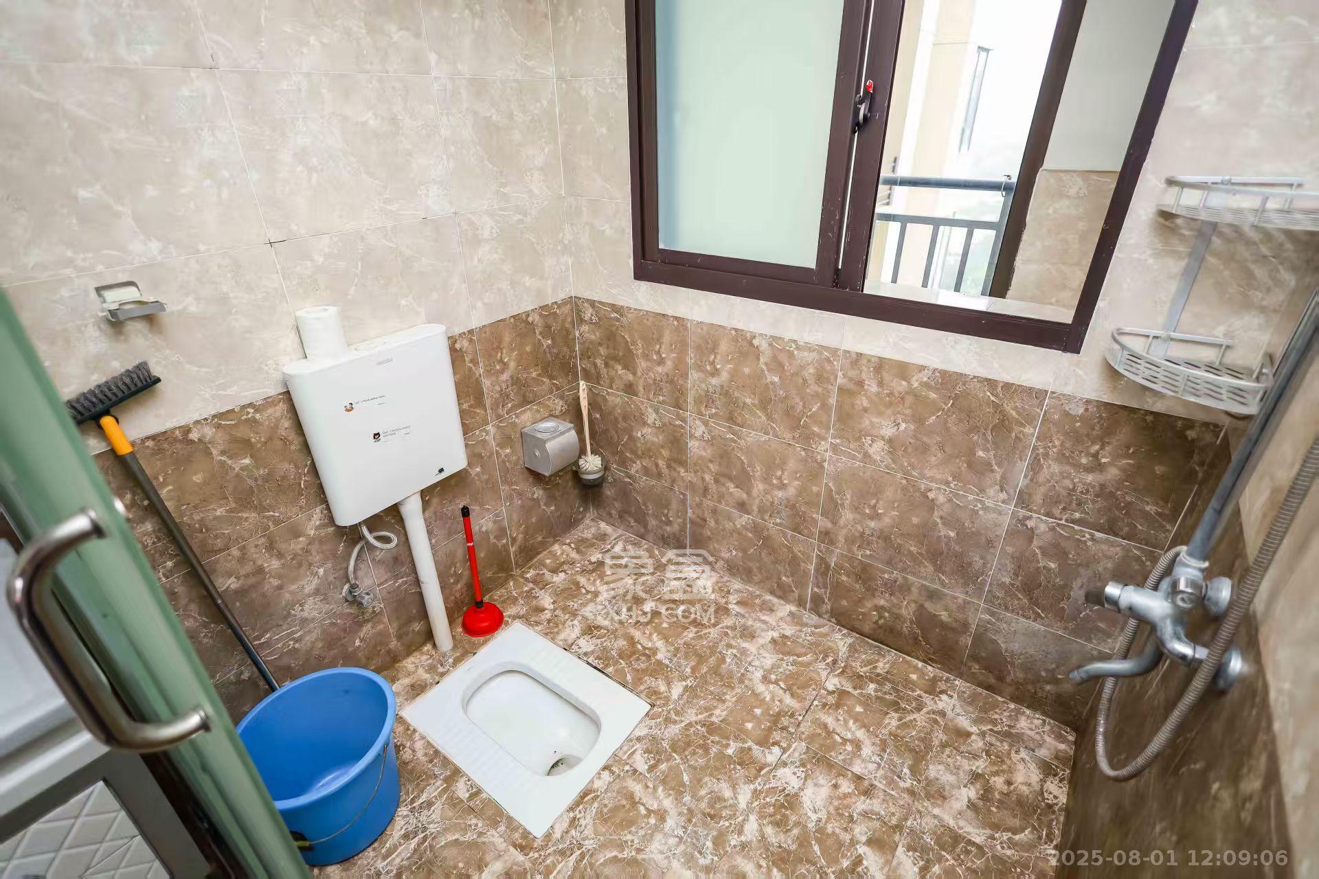 卓越蔚蓝海岸三期 3室2厅1卫 2400.0元/月 卓越蔚蓝海岸三期 3室2厅1卫 2400.0元/月室内图