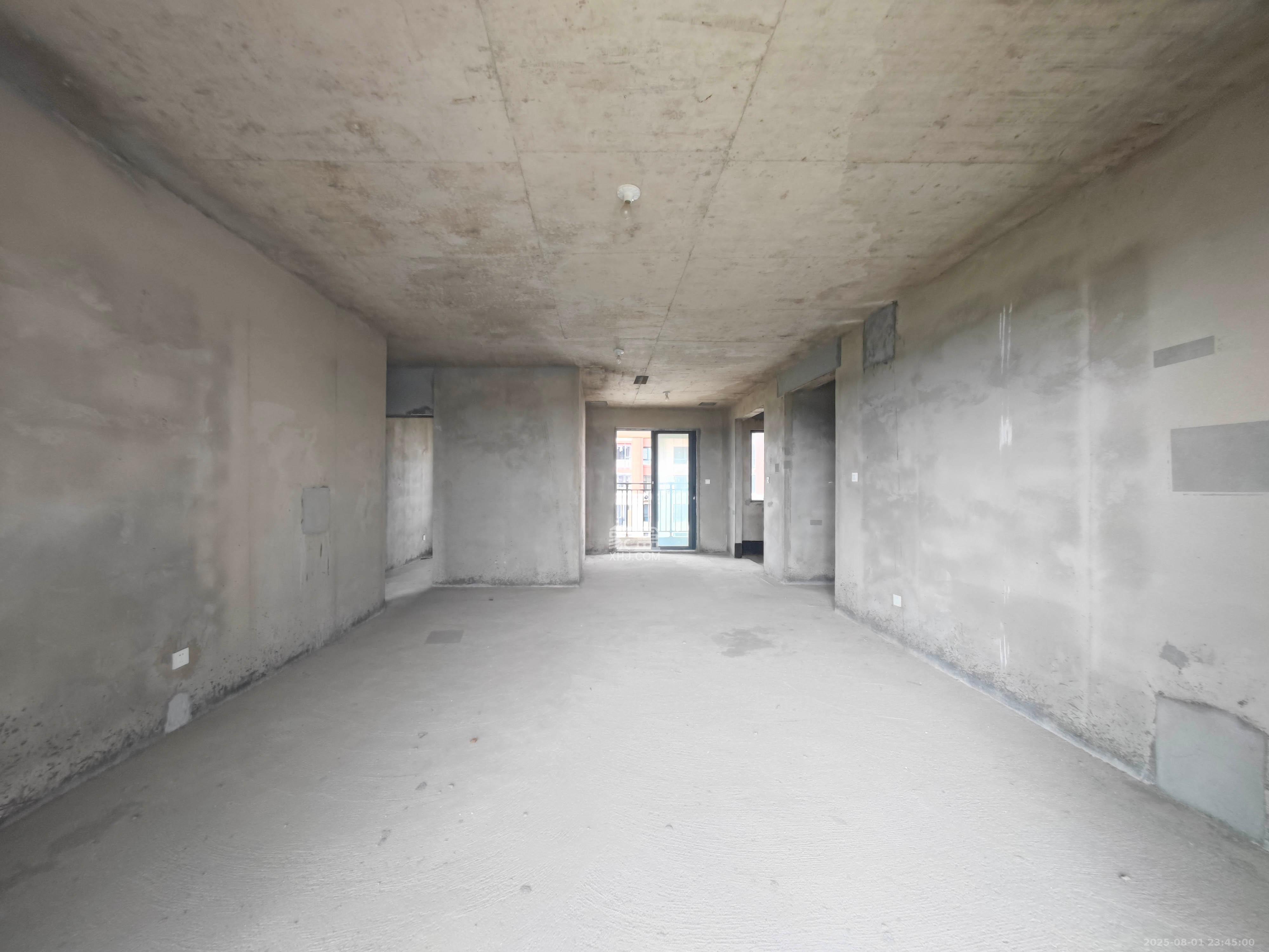 五矿万境蓝山  4室2厅2卫    118.0万