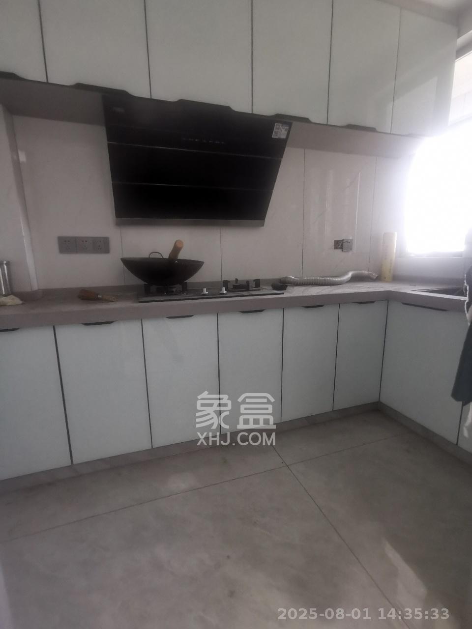 星发东宸花园 3室2厅2卫 2200.0元/月 星发东宸花园 3室2厅2卫 2200.0元/月室内图