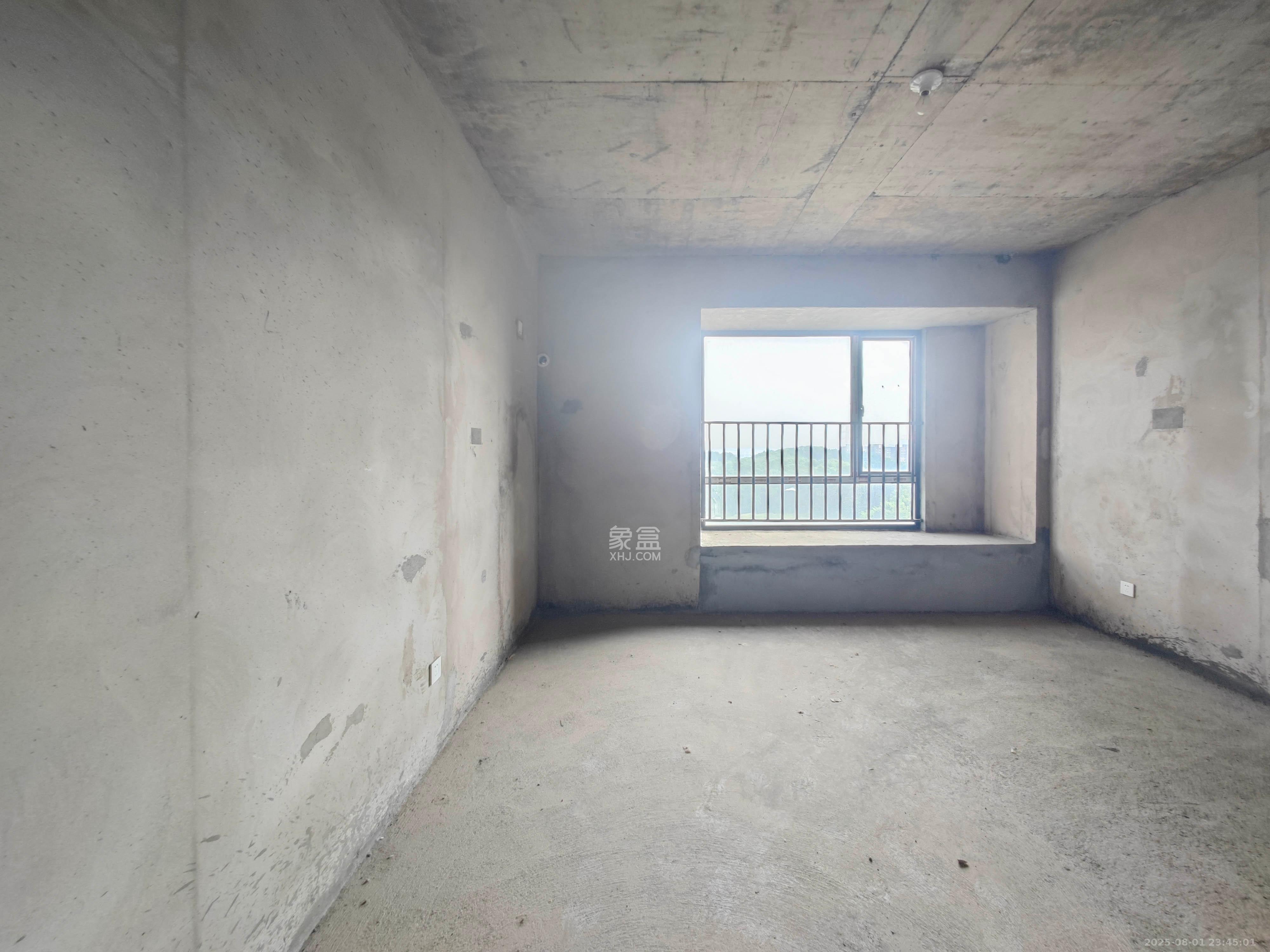 五矿万境蓝山 4室2厅2卫 118.0万 五矿万境蓝山 4室2厅2卫 118.0万卧室