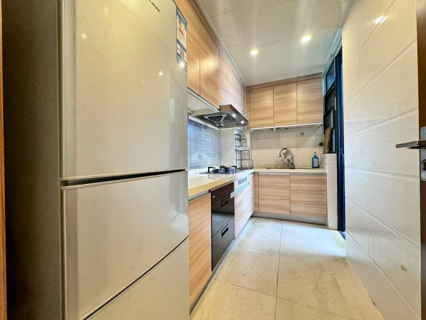 碧桂园滨海国际一期(2602地块) 2室2厅1卫 2200.0元/月 碧桂园滨海国际一期(2602地块) 2室2厅1卫 2200.0元/月室内图