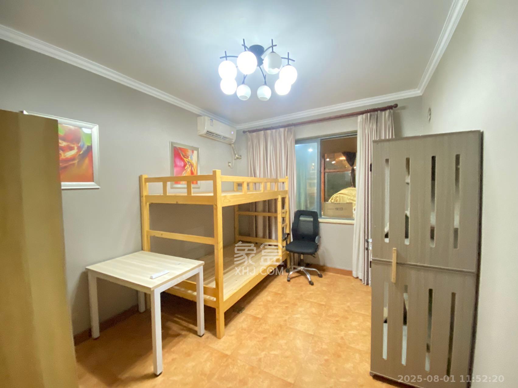 湘江世纪城湘江豪庭 5室2厅2卫 5200.0元/月 湘江世纪城湘江豪庭 5室2厅2卫 5200.0元/月室内图