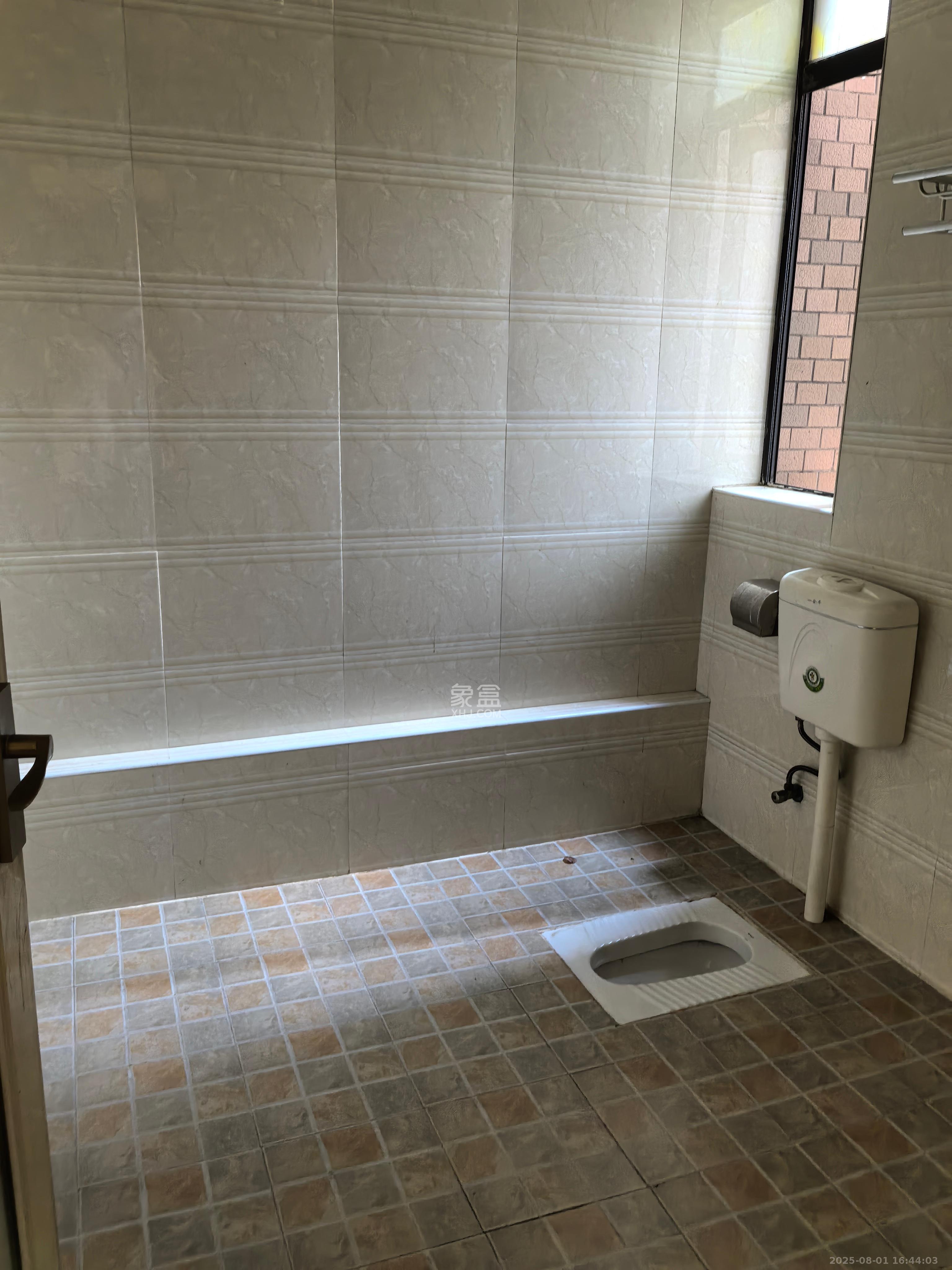 康桥长郡 4室2厅2卫 2200.0元/月 康桥长郡 4室2厅2卫 2200.0元/月室内图