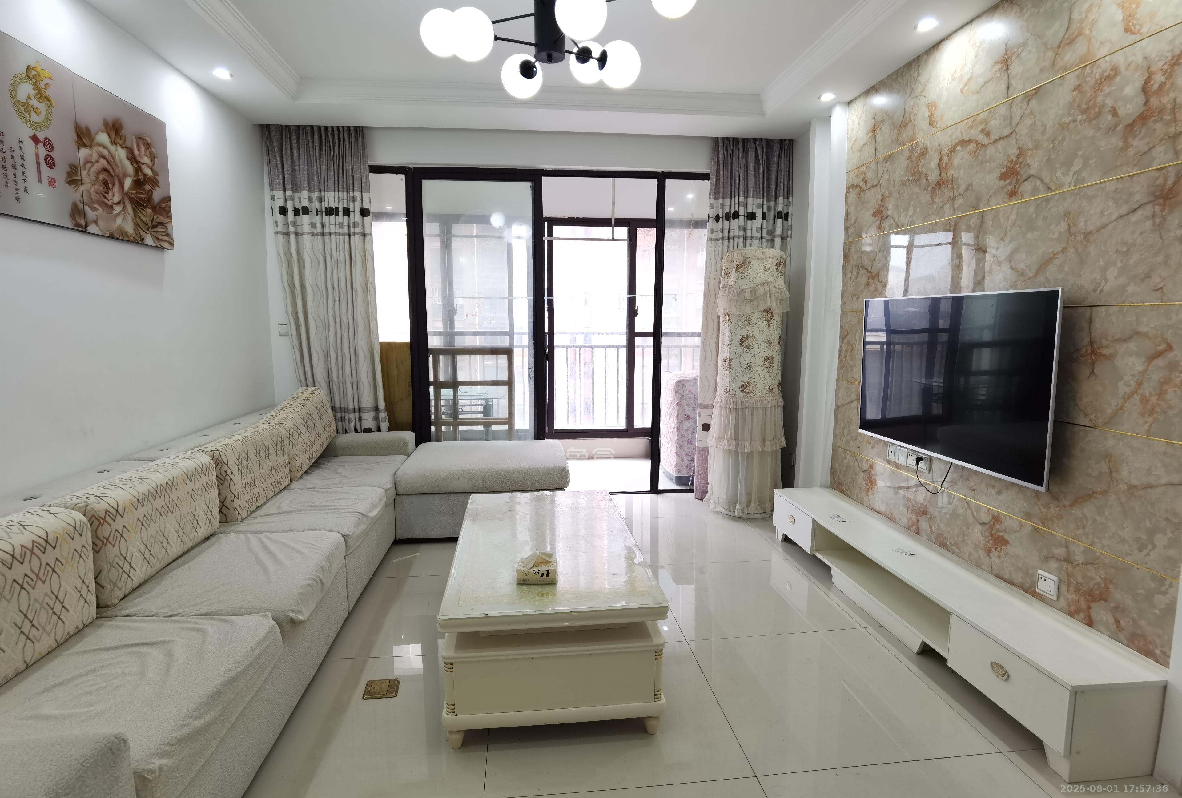 乾源国际  3室2厅1卫    2100.0元/月室内图