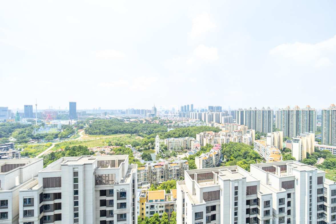 东原麓印长江A区  4室2厅2卫    140.0万 东原麓印长江A区  4室2厅2卫    140.0万其他