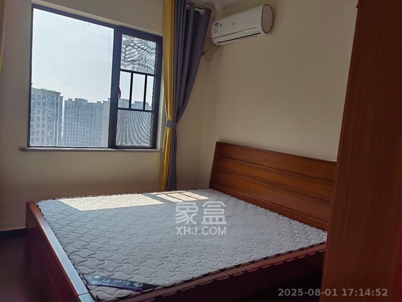 和美星城  4室2厅2卫    2700.0元/月 和美星城  4室2厅2卫    2700.0元/月室内图