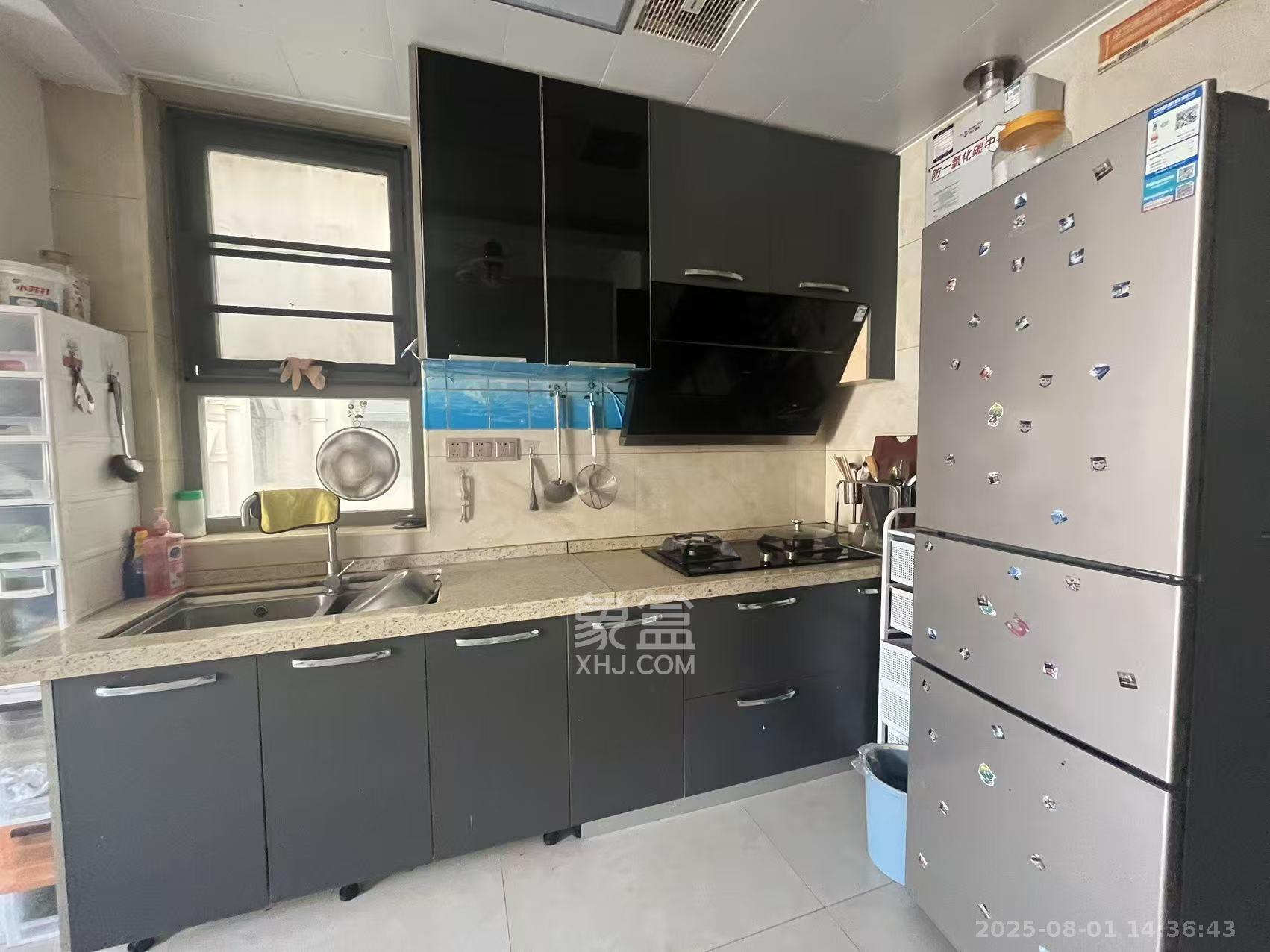 怡海星城  1室2厅1卫    1300.0元/月室内图