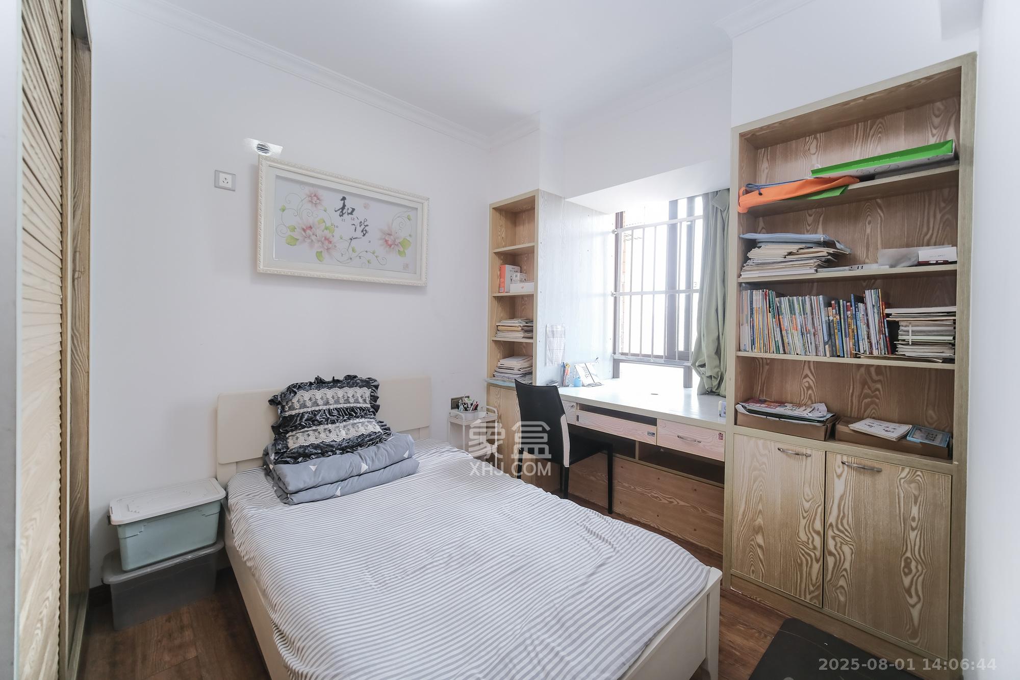 好望谷  3室2厅2卫    72.0万 好望谷  3室2厅2卫    72.0万卧室