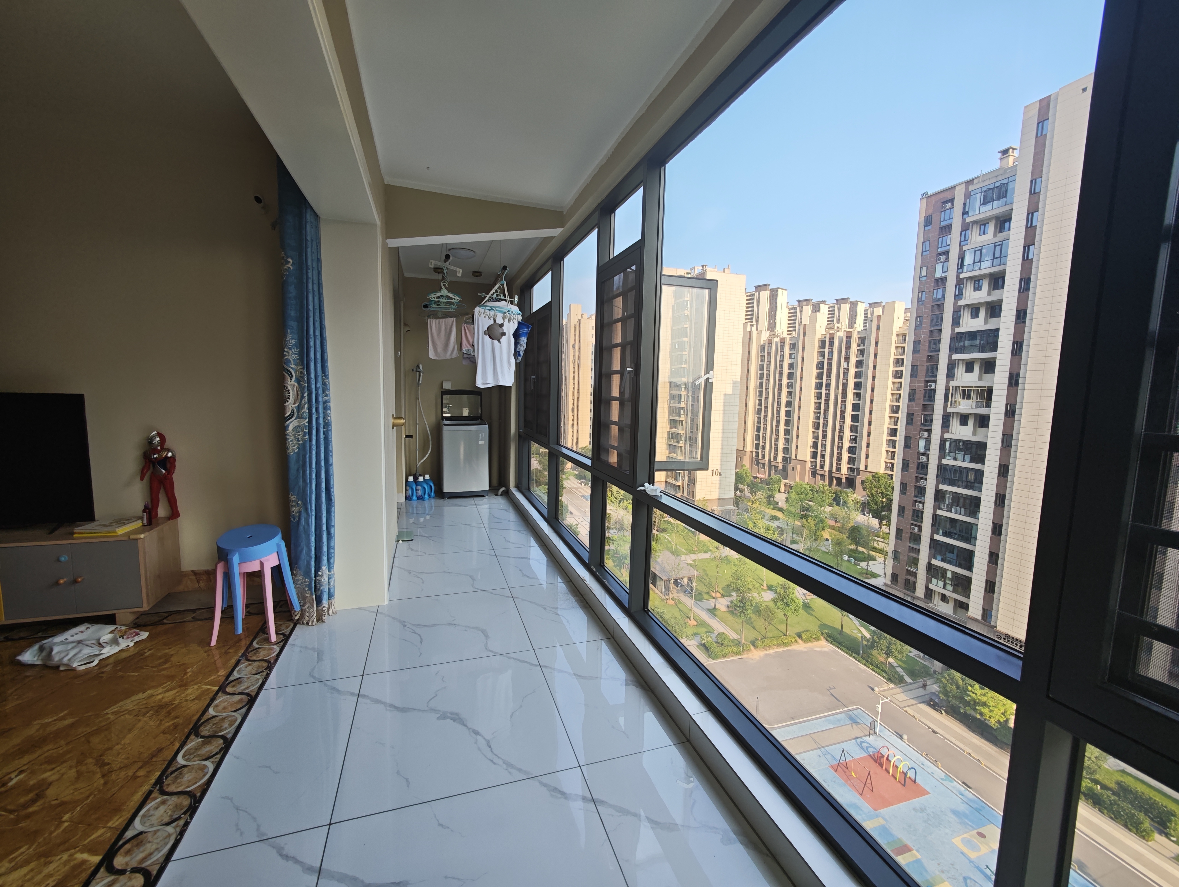 碧桂园豪园-二期 4室2厅2卫 2000.0元/月 碧桂园豪园-二期 4室2厅2卫 2000.0元/月室内图