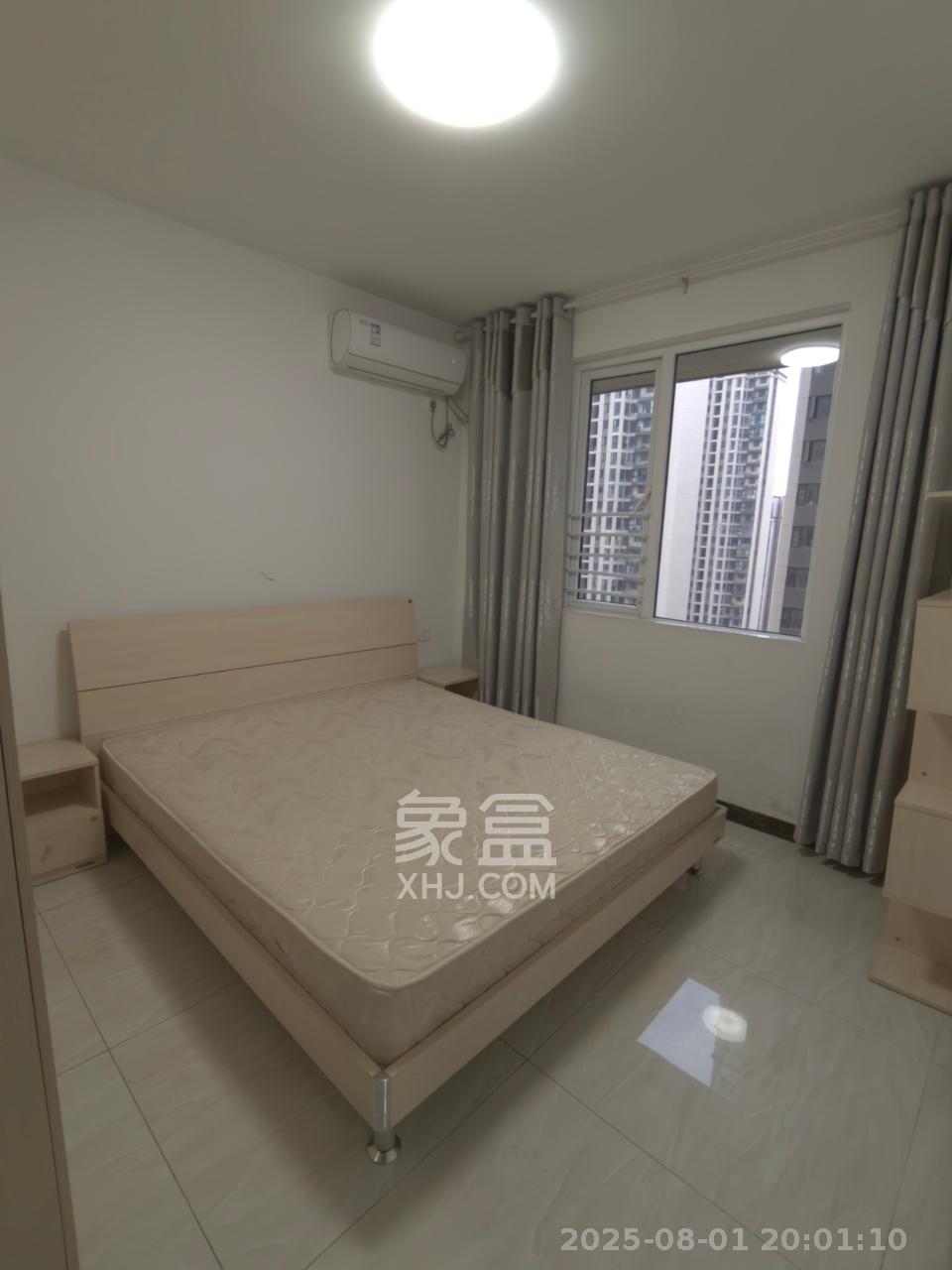 绿地香树花城  2室2厅1卫   1400.00元/月室内图