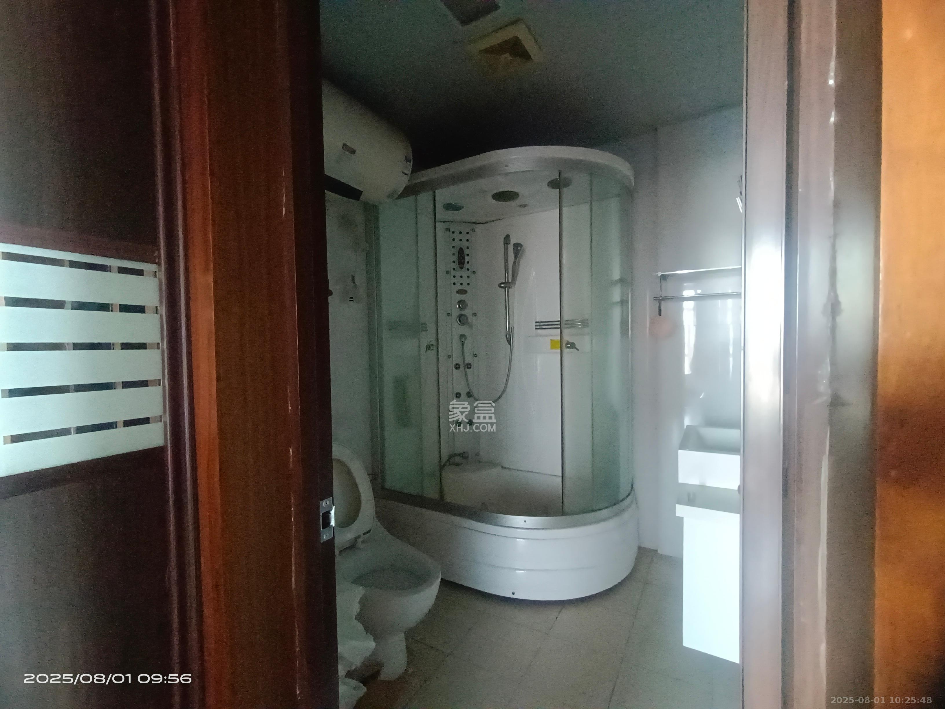 仁和雨花家园  4室2厅2卫    2800.0元/月室内图